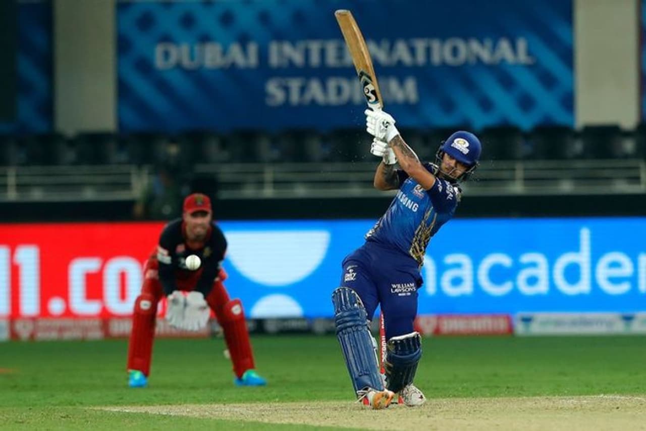 <p><strong>ഇഷാന് കിഷന് മുംബൈ ഇന്ത്യന്സ്</strong></p><p>ഇത്തവണ ഐപിഎല്ലില് ഏറ്റവും കൂടുതല് സിക്സ് നേടിയ താരം മുംബൈ ഇന്ത്യന്സിന്റെ ഇഷാന് കിഷനാണ്. 13 മത്സരങ്ങളില് 29 സിക്സാണ് കിഷന് പറത്തിയത്. ഡല്ഹിക്കെതിരെ ക്വാളിഫയറിന് ഇറങ്ങുമ്പോള് മലയാളി താരം സഞ്ജു സാംസണൊപ്പമായിരുന്നു കിഷന്.</p><p> </p> <p><strong>ഇഷാന് കിഷന് മുംബൈ ഇന്ത്യന്സ്</strong></p><p>ഇത്തവണ ഐപിഎല്ലില് ഏറ്റവും കൂടുതല് സിക്സ് നേടിയ താരം മുംബൈ ഇന്ത്യന്സിന്റെ ഇഷാന് കിഷനാണ്. 13 മത്സരങ്ങളില് 29 സിക്സാണ് കിഷന് പറത്തിയത്. ഡല്ഹിക്കെതിരെ ക്വാളിഫയറിന് ഇറങ്ങുമ്പോള് മലയാളി താരം സഞ്ജു സാംസണൊപ്പമായിരുന്നു കിഷന്.</p><p> </p>