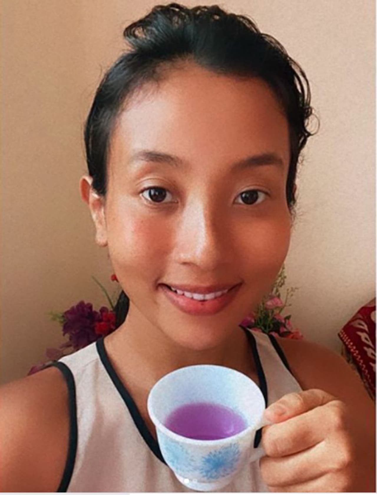 <p>ಬಾಲಿವುಡ್ ನಟ ಮಿಲಿಂದ್ ಸೋಮನ್ ಪತ್ನಿ ಅಂಕಿತ ಕೊನ್ವಾರ್ ಅವರು ಬ್ಲೂ ಟೀ ಬೆನಿಫಿಟ್ಸ್ ಬಗ್ಗೆ ಪೋಸ್ಟ್ ಮಾಡಿದ್ದಾರೆ.</p> <p>ಬಾಲಿವುಡ್ ನಟ ಮಿಲಿಂದ್ ಸೋಮನ್ ಪತ್ನಿ ಅಂಕಿತ ಕೊನ್ವಾರ್ ಅವರು ಬ್ಲೂ ಟೀ ಬೆನಿಫಿಟ್ಸ್ ಬಗ್ಗೆ ಪೋಸ್ಟ್ ಮಾಡಿದ್ದಾರೆ.</p>