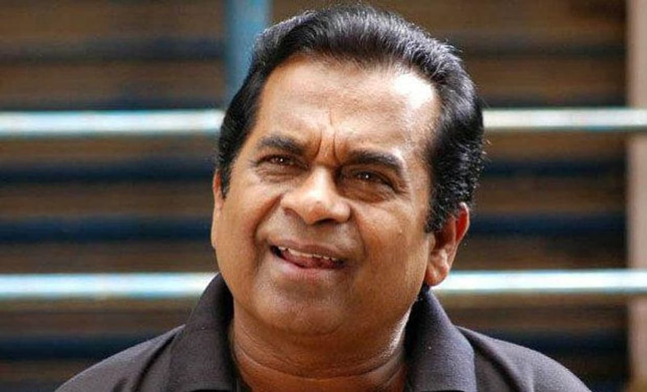 <p>కార్యా అంధత్వ ముక్త భార్గ్ అభియాన్ ద్వారా `సాక్ష్యం సేవ ఆర్గనైజేషన్` చేస్తున్న నేత్ర దాన అవగాహన కార్యక్రమంలో బ్రహ్మానందం భాగమయ్యారు. నేత్రదానం వల్ల ఒక్కొక్కరు మరో ఇద్దరికి చూపుని ఇచ్చి, వారి జీవితంలో వెలుగులు నింపిన వారవుతారని పేర్కొన్నారు. </p> <p>కార్యా అంధత్వ ముక్త భార్గ్ అభియాన్ ద్వారా `సాక్ష్యం సేవ ఆర్గనైజేషన్` చేస్తున్న నేత్ర దాన అవగాహన కార్యక్రమంలో బ్రహ్మానందం భాగమయ్యారు. నేత్రదానం వల్ల ఒక్కొక్కరు మరో ఇద్దరికి చూపుని ఇచ్చి, వారి జీవితంలో వెలుగులు నింపిన వారవుతారని పేర్కొన్నారు. </p>