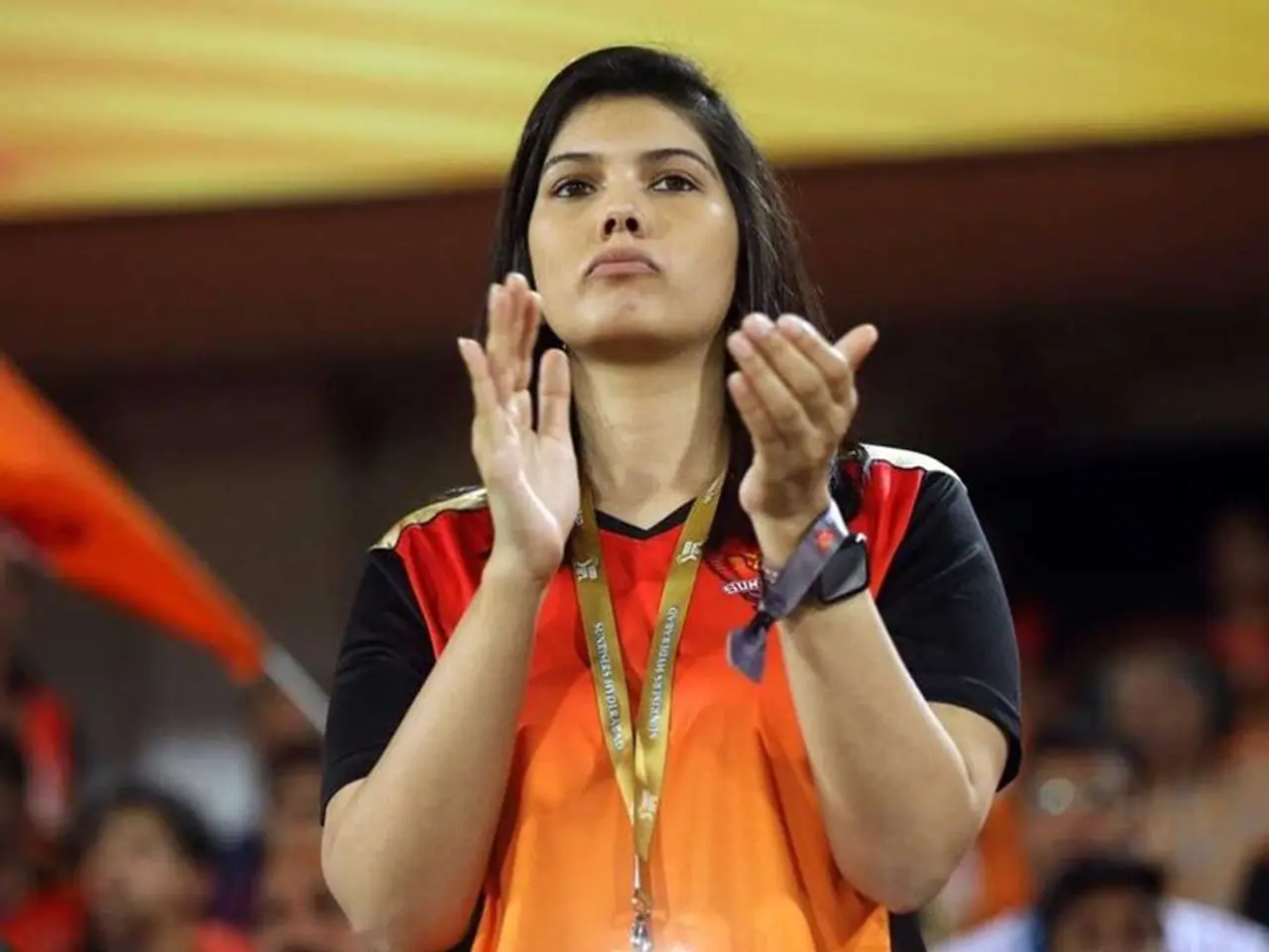 <p>కావ్యా మారన్: సన్‌రైజర్స్ హైదరాబాద్ సీఈవో కావ్యా మారన్, ఆరెంజ్ ఆర్మీ ఆడిన ప్రతీ మ్యాచ్‌కి వచ్చి, జట్టును ఉత్సాహపరిచింది. అయితే సీజన్‌కి బ్రేక్ పడేదాకా 7 మ్యాచుల్లో సన్‌రైజర్స్ హైదరాబాద్ పేలవ ప్రదర్శన కనబర్చింది.</p>