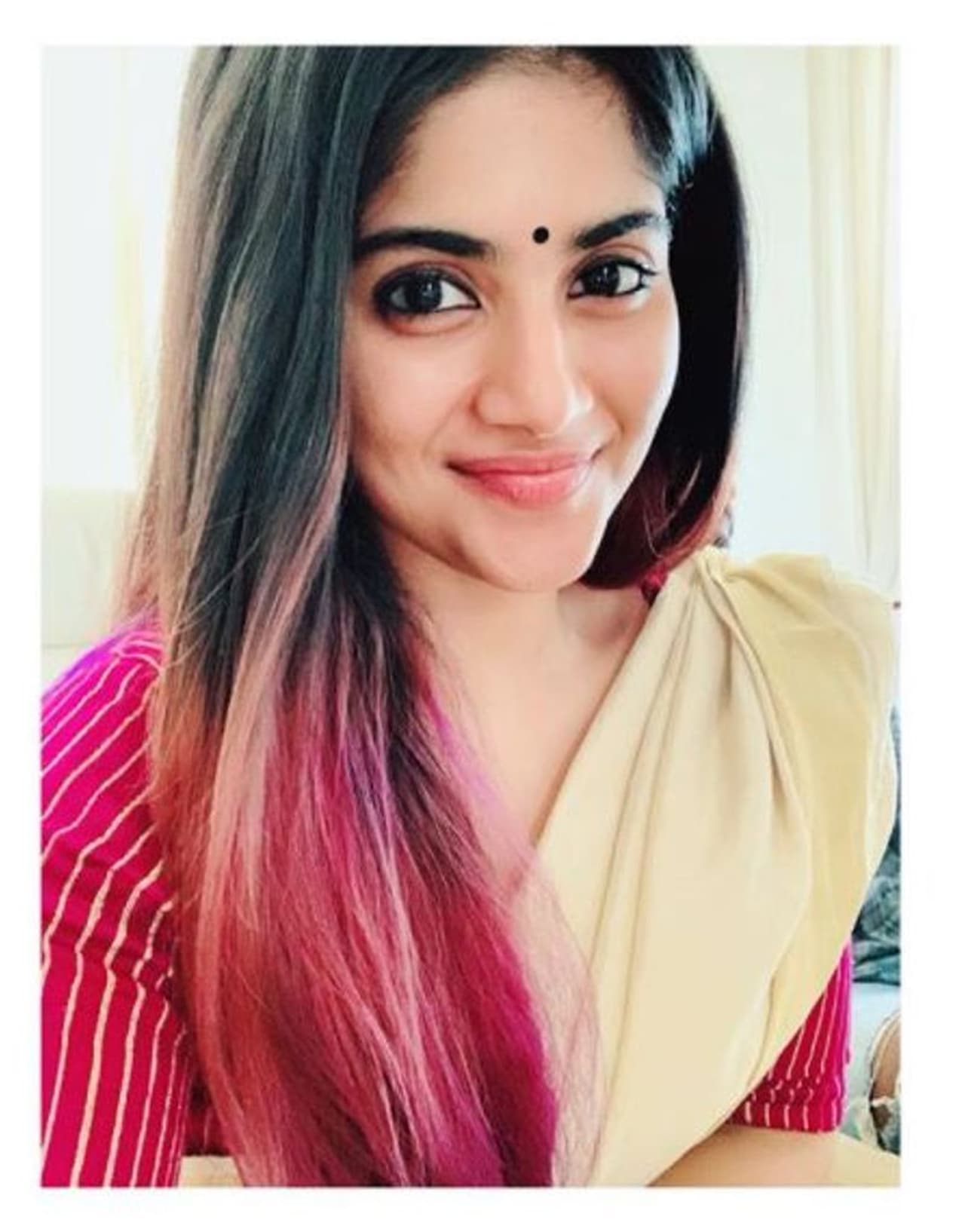 <p>ಮೇಘಾ ಹುಟ್ಟಿದ್ದು ಅಕ್ಟೋಬರ್ 26, 1995. ಮೂಲತಃ ಚೆನ್ನೈ ಹುಡುಗಿ.</p> <p>ಮೇಘಾ ಹುಟ್ಟಿದ್ದು ಅಕ್ಟೋಬರ್ 26, 1995. ಮೂಲತಃ ಚೆನ್ನೈ ಹುಡುಗಿ.</p>