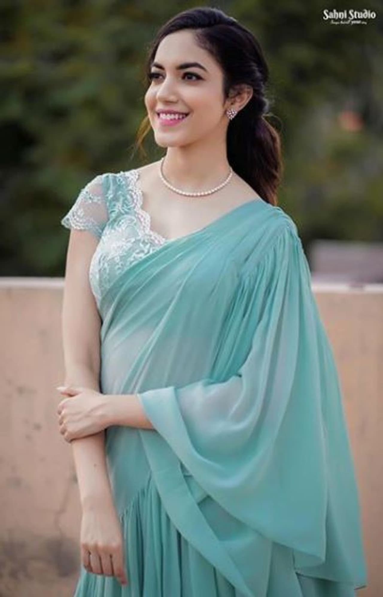 <p>பார்த்தாலே பரவசமூட்டும் அழகு </p> <p>பார்த்தாலே பரவசமூட்டும் அழகு </p>