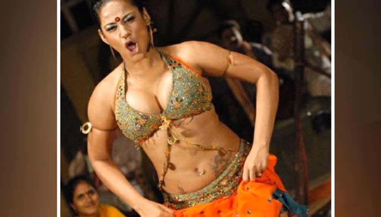 Raghava Lawrence warning to Mumaith Khan? in telugu Raghava Lawrence warning to Mumaith Khan? in telugu