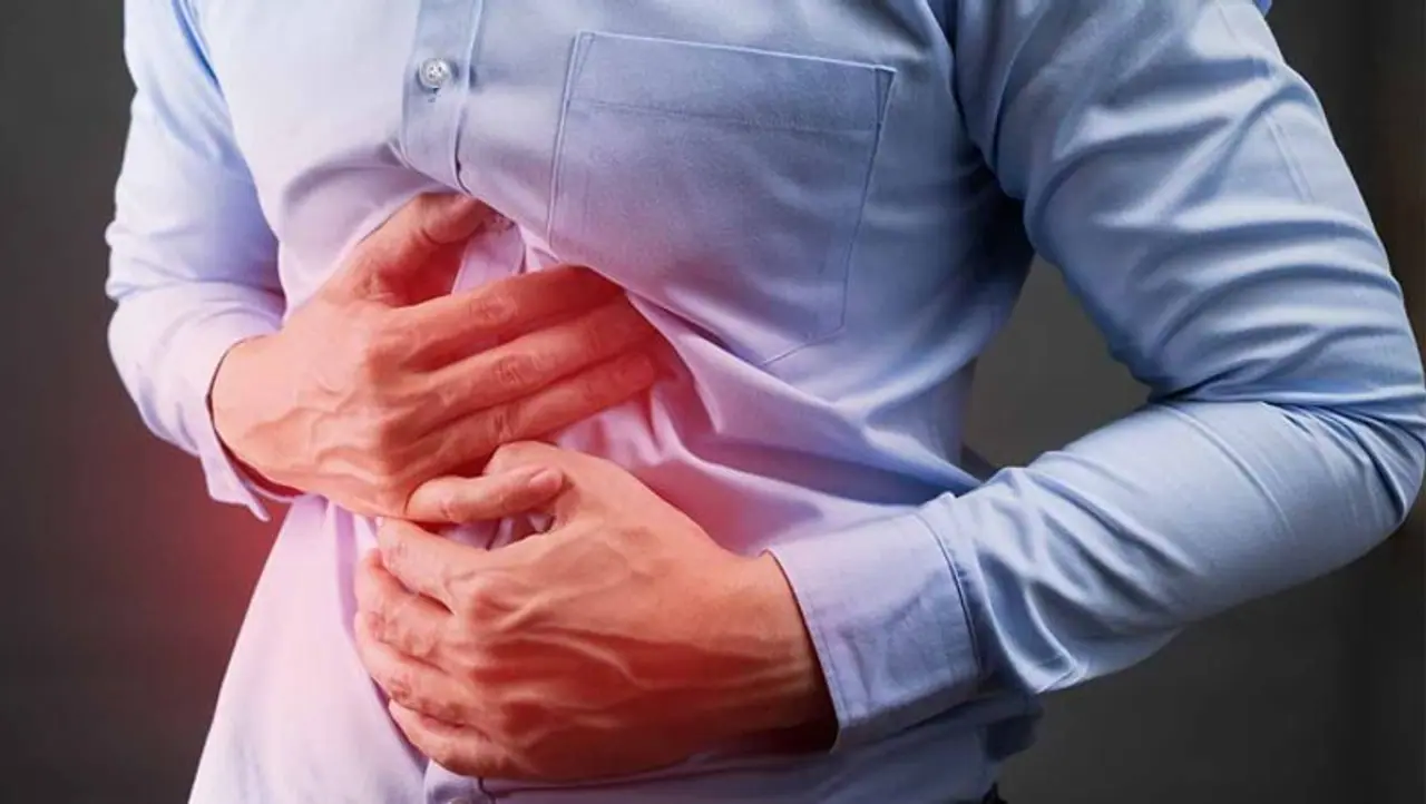 <p style="text align: justify;">ಮೇದೋಜೀರಕ ಗ್ರಂಥಿಯಲ್ಲಿನ ಸಣ್ಣ ಉರಿಯೂತವು ಸಹ ಇನ್ಸುಲಿನ್ ಉತ್ಪಾದನೆ ಮತ್ತು ರಕ್ತದಲ್ಲಿನ ಸಕ್ಕರೆ ನಿಯಂತ್ರಣದ ಮೇಲೆ ಪರಿಣಾಮ ಬೀರಬಹುದು. ಮೇದೋಜೀರಕ ಗ್ರಂಥಿಯ ಎರಡನೇ ಪ್ರಮುಖ ಕಾರ್ಯವೆಂದರೆ ದೇಹದಲ್ಲಿನ ಕೊಬ್ಬು ಮತ್ತು ಪ್ರೋಟೀನ್ ಅನ್ನು ಒಡೆಯುವ ಜೀರ್ಣಕಾರಿ ಕಿಣ್ವಗಳನ್ನು ಉತ್ಪಾದಿಸುವುದು.&nbsp;</p>