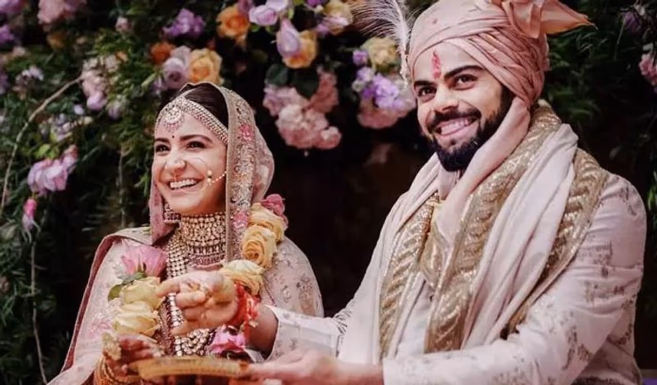 <p style="text align: justify;">Virat Kohli, the current Indian skipper, and an international celebrity, has always hogged the limelight ever since he began his cricketing career. The ‘Punjabi boy’ from Delhi is often known for his dashing looks and has wooed many gorgeous ladies before marrying Anushka Sharma, his beloved.</p>