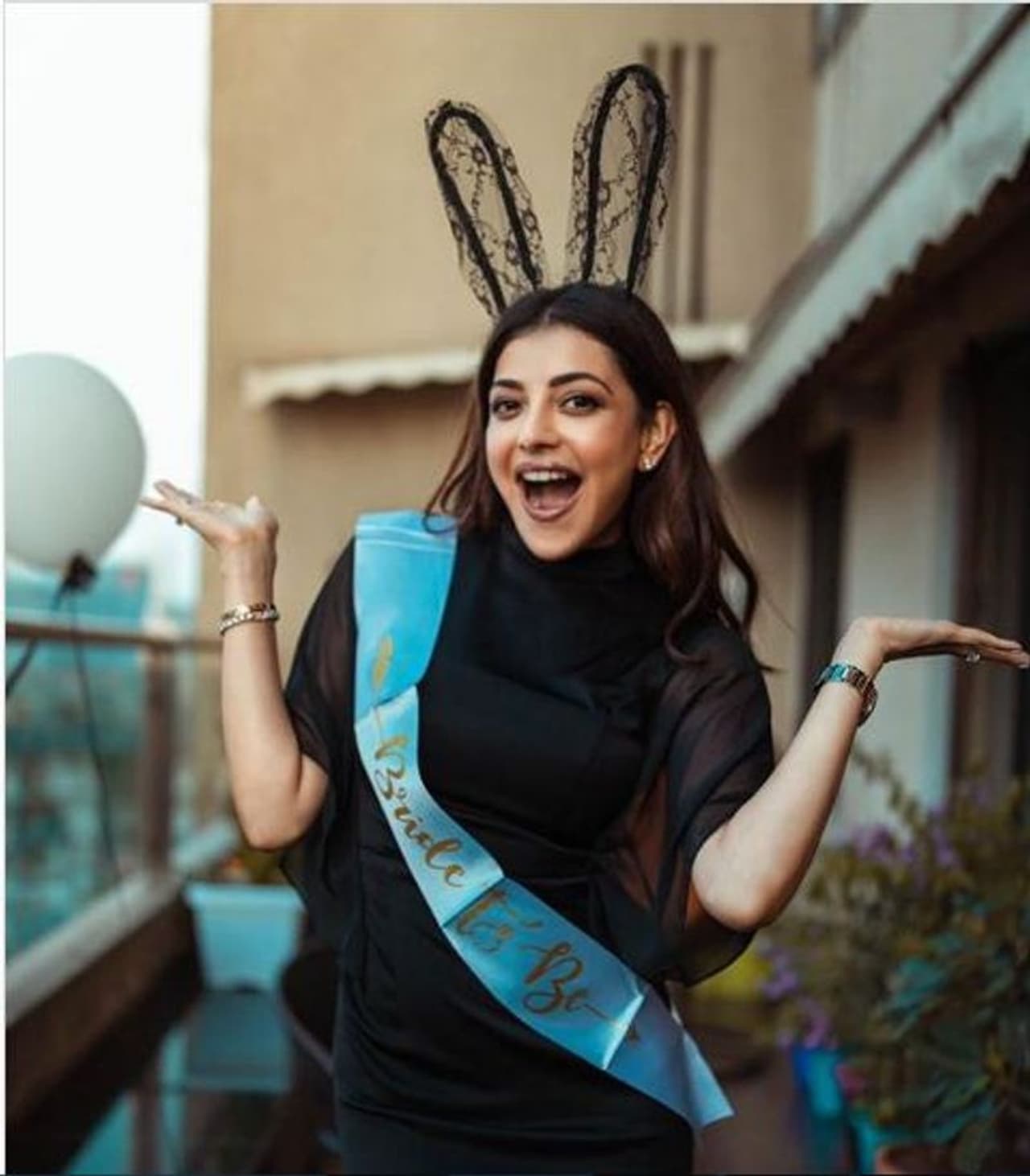 <h2>&nbsp;</h2><p>தமிழ், தெலுங்கு சினிமாவில் முன்னணி நடிகையாக &nbsp;வலம் வருபவர் காஜல் அகர்வால். டாப் ஹீரோக்கள் அனைவருடனும் ஜோடி போட்டு நடித்துள்ளார்.&nbsp;</p>