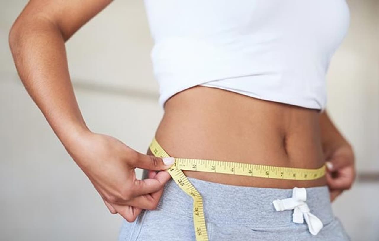 <p>If you happen to be one of those who are struggling to shed some extra pounds, then this article is just for you. Losing weight is not an easy task it calls for a balanced diet and proper workout regime. No matter what the fad diets may claim, there is just no way you can rule out these two very crucial factors.<br />&nbsp;</p>