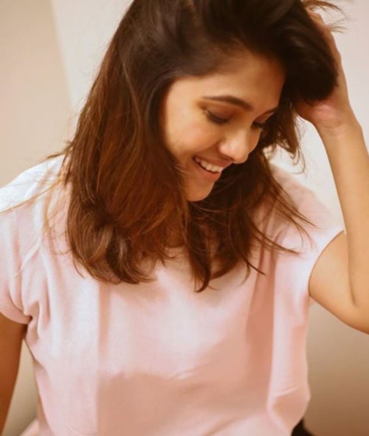 <p>சின்னத்திரை நயன்தாரா என்றால் சும்மாவா...</p> <p>சின்னத்திரை நயன்தாரா என்றால் சும்மாவா...</p>