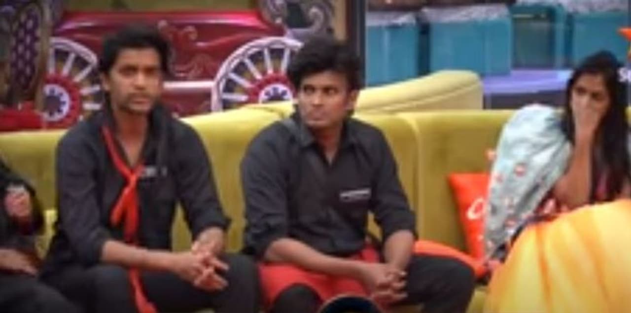 <p>ఇంటిసభ్యులు హోటల్ టీమ్గా, గెస్ట్ టీమ్లుగా విడిపోయారు. ఈ రెండింటి మధ్య బిగ్బాస్ టాస్క్ పెట్టారు. ఎక్కువ<br />డబ్బులు సంపాదించడం టాస్క్ గా పెట్టారు. అందులో స్టార్స్ ని గెస్ట్ టీమ్ నుంచి హోటల్ టీమ్ ఇష్టపూర్వకంగా సంపాదించాల్సి ఉంటుంది. </p> <p>ఇంటిసభ్యులు హోటల్ టీమ్గా, గెస్ట్ టీమ్లుగా విడిపోయారు. ఈ రెండింటి మధ్య బిగ్బాస్ టాస్క్ పెట్టారు. ఎక్కువ<br />డబ్బులు సంపాదించడం టాస్క్ గా పెట్టారు. అందులో స్టార్స్ ని గెస్ట్ టీమ్ నుంచి హోటల్ టీమ్ ఇష్టపూర్వకంగా సంపాదించాల్సి ఉంటుంది. </p>