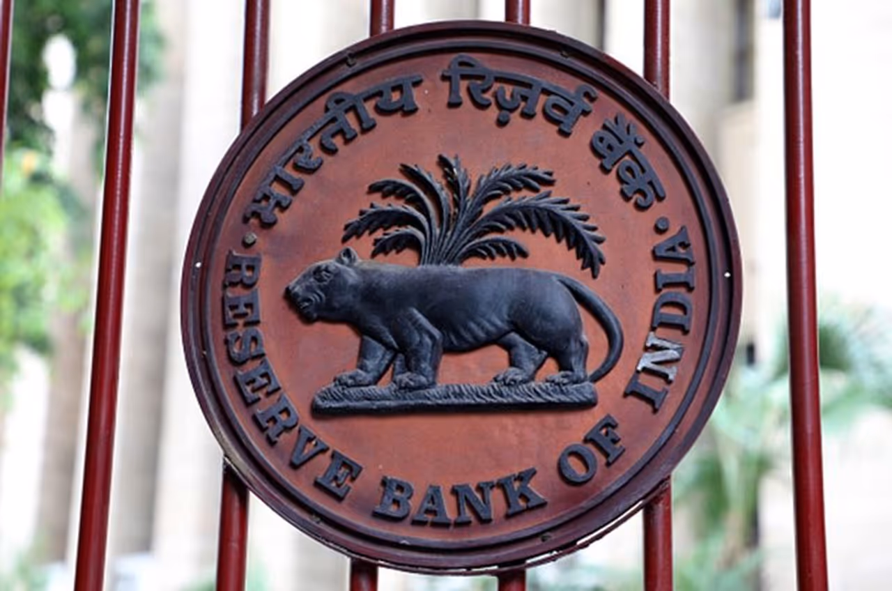 <p>* Real GDP growth for 2021 is projected at 7.5%</p> <p>* Real GDP growth for 2021 is projected at 7.5%</p>