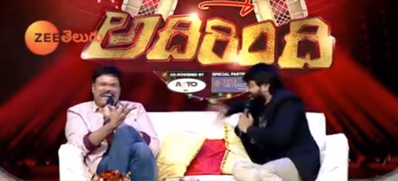 <p style="text align: justify;">జబర్దస్త్ నిర్మాతలను విభేదించి బయటికి వచ్చిన నాగబాబు అదిరింది పేరుతో ఓ కామెడీ షో ప్రారంభించారు. దానికి అనుబంధంగా బొమ్మ అదిరింది పేరుతో మరో షో స్టార్ట్ చేయడం జరిగింది. ఈ షో కొరకు కమెడియన్స్ హరి, పొట్టి రియాజ్ చేసిన స్కిట్ జగన్ అభిమానుల కోపానికి కారణం అయ్యింది. <br /> </p> <p style="text align: justify;">జబర్దస్త్ నిర్మాతలను విభేదించి బయటికి వచ్చిన నాగబాబు అదిరింది పేరుతో ఓ కామెడీ షో ప్రారంభించారు. దానికి అనుబంధంగా బొమ్మ అదిరింది పేరుతో మరో షో స్టార్ట్ చేయడం జరిగింది. ఈ షో కొరకు కమెడియన్స్ హరి, పొట్టి రియాజ్ చేసిన స్కిట్ జగన్ అభిమానుల కోపానికి కారణం అయ్యింది. <br /> </p>