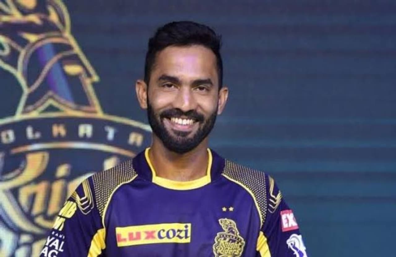 <p>ಕೋಲ್ಕತ ನೈಟ್ ರೈಡರ್ಸ್ ತಂಡದ ನಾಯಕ ಸ್ಥಾನದಿಂದ ದಿನೇಶ್ ಕಾರ್ತಿಕ್ ಕೆಳಗಿಳಿದಿದ್ದಾರೆ.</p> <p>ಕೋಲ್ಕತ ನೈಟ್ ರೈಡರ್ಸ್ ತಂಡದ ನಾಯಕ ಸ್ಥಾನದಿಂದ ದಿನೇಶ್ ಕಾರ್ತಿಕ್ ಕೆಳಗಿಳಿದಿದ್ದಾರೆ.</p>