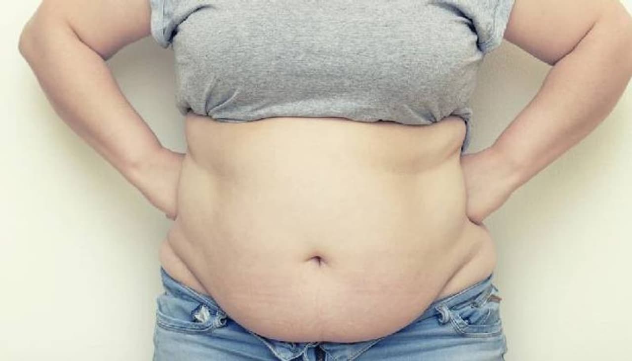 <p>ಬಹಳಷ್ಟು ಜನರು ಆಕ್ಟಿವ್ ಆಗಿರೋದು ತೂಕ ಇಳಿಸಿಕೊಳ್ಳೋಕೆ ನೆರವಾಗುತ್ತೆ ಎಂಬ ತಪ್ಪು ಕಲ್ಪನೆಯಲ್ಲಿರುತ್ತಾರೆ.</p> <p>ಬಹಳಷ್ಟು ಜನರು ಆಕ್ಟಿವ್ ಆಗಿರೋದು ತೂಕ ಇಳಿಸಿಕೊಳ್ಳೋಕೆ ನೆರವಾಗುತ್ತೆ ಎಂಬ ತಪ್ಪು ಕಲ್ಪನೆಯಲ್ಲಿರುತ್ತಾರೆ.</p>