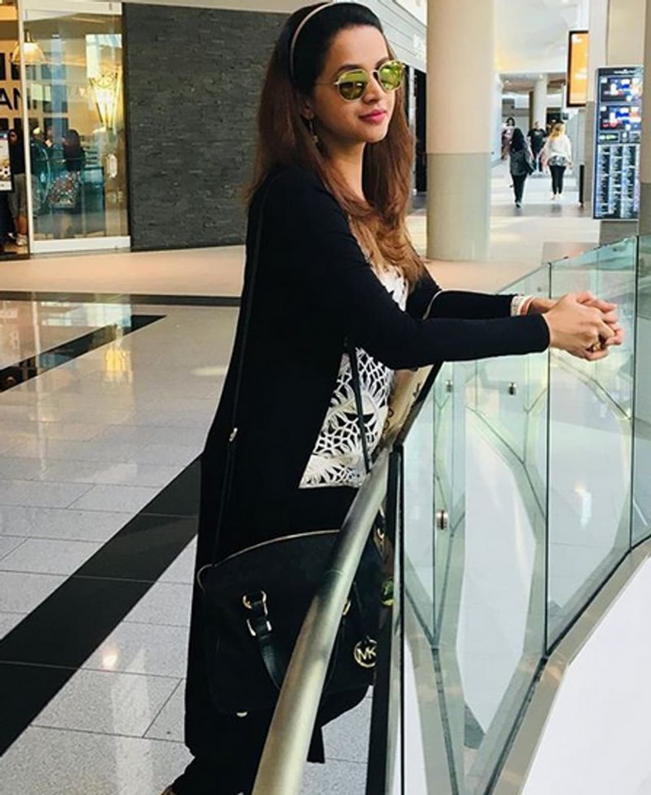 <p style="text align: justify;"><br />భావన తెలుగులో చేసింది తక్కువ చిత్రాలే అయినా ప్రేక్షకులకు బాగానే గుర్తింది. ముఖ్యంగా మహాత్మా మూవీలో యంగ్ లాయర్ రోల్ లో అమాయకంగా నటించి మెప్పించారు. ఆ సినిమా తరువాత ఆమె మరలా తెలుగులో నటించలేదు. </p> <p style="text align: justify;"><br />భావన తెలుగులో చేసింది తక్కువ చిత్రాలే అయినా ప్రేక్షకులకు బాగానే గుర్తింది. ముఖ్యంగా మహాత్మా మూవీలో యంగ్ లాయర్ రోల్ లో అమాయకంగా నటించి మెప్పించారు. ఆ సినిమా తరువాత ఆమె మరలా తెలుగులో నటించలేదు. </p>