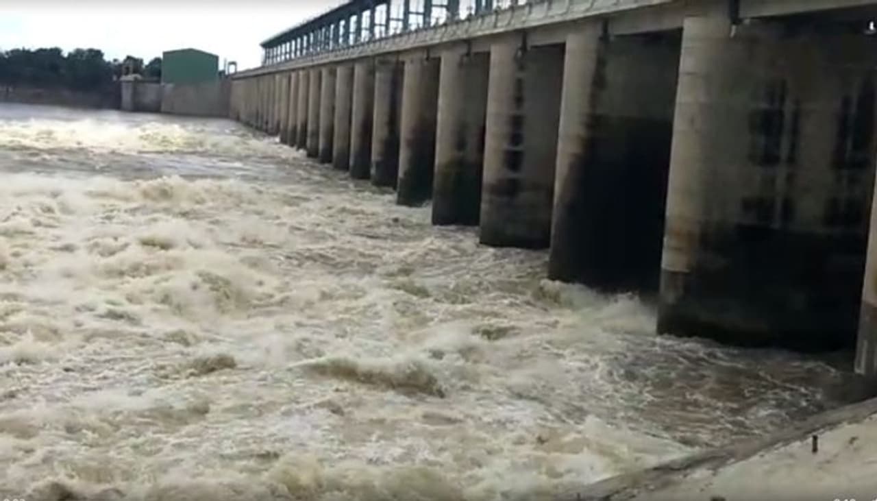 <p>Vijayapura District witnessed a flood like situation as the Bheema river swelled and reached its maximum capacity. </p> <p>Vijayapura District witnessed a flood like situation as the Bheema river swelled and reached its maximum capacity. </p>