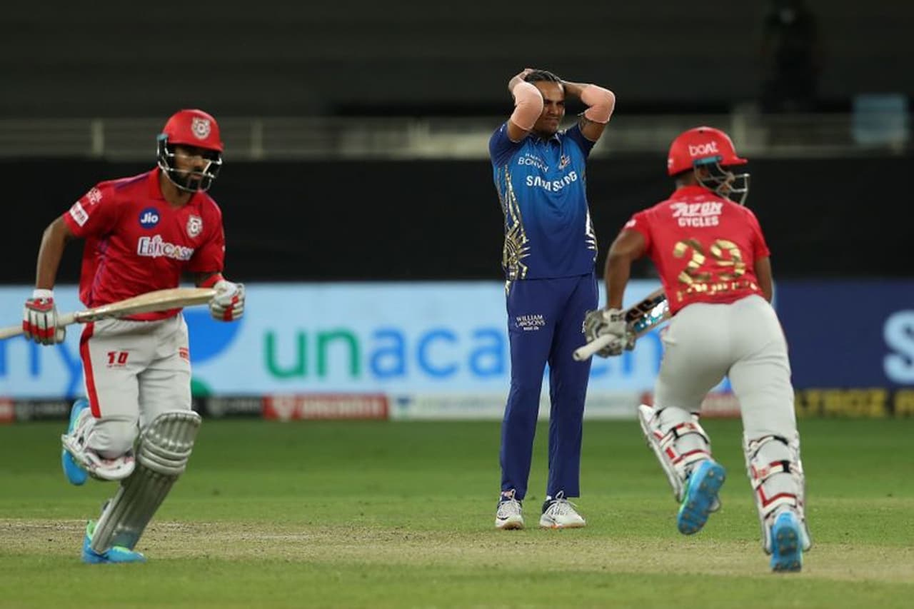 <p><strong>ಐತಿಹಾಸಿಕ ಪಂದ್ಯಕ್ಕೆ ಸಾಕ್ಷಿಯಾದ ಕಿಂಗ್ಸ್ ಇಲೆವನ್ ಪಂಜಾಬ್ ಹಾಗೂ ಮುಂಬೈ ಇಂಡಿಯನ್ಸ್ ನಡುವಿನ ಪಂದ್ಯ.</strong></p> <p><strong>ಐತಿಹಾಸಿಕ ಪಂದ್ಯಕ್ಕೆ ಸಾಕ್ಷಿಯಾದ ಕಿಂಗ್ಸ್ ಇಲೆವನ್ ಪಂಜಾಬ್ ಹಾಗೂ ಮುಂಬೈ ಇಂಡಿಯನ್ಸ್ ನಡುವಿನ ಪಂದ್ಯ.</strong></p>