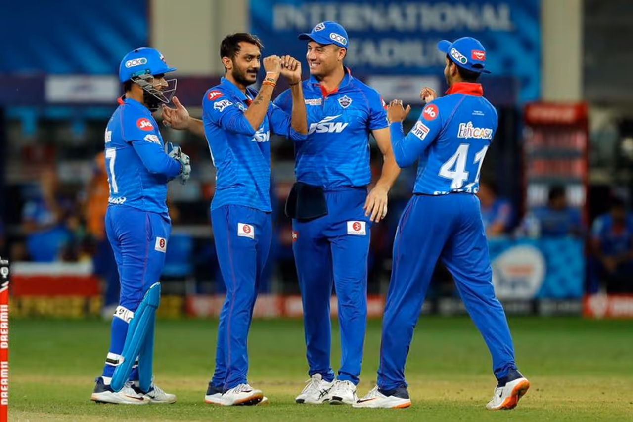 <p style="text align: justify;">14ನೇ ಆವೃತ್ತಿಯ ಐಪಿಎಲ್ ಟೂರ್ನಿ ಆರಂಭಕ್ಕೆ ಸಜ್ಜಾಗುತ್ತಿರುವ ಬೆನ್ನಲ್ಲೇ ಕಳೆದ ಆವೃತ್ತಿಯ ಐಪಿಎಲ್ ರನ್ನರ್ ಅಪ್ ಡೆಲ್ಲಿ ಕ್ಯಾಪಿಟಲ್ಸ್ ತಂಡಕ್ಕೆ ಬಿಗ್ ಶಾಕ್ ಎದುರಾಗಿದೆ.</p> <p style="text align: justify;">14ನೇ ಆವೃತ್ತಿಯ ಐಪಿಎಲ್ ಟೂರ್ನಿ ಆರಂಭಕ್ಕೆ ಸಜ್ಜಾಗುತ್ತಿರುವ ಬೆನ್ನಲ್ಲೇ ಕಳೆದ ಆವೃತ್ತಿಯ ಐಪಿಎಲ್ ರನ್ನರ್ ಅಪ್ ಡೆಲ್ಲಿ ಕ್ಯಾಪಿಟಲ್ಸ್ ತಂಡಕ್ಕೆ ಬಿಗ್ ಶಾಕ್ ಎದುರಾಗಿದೆ.</p>