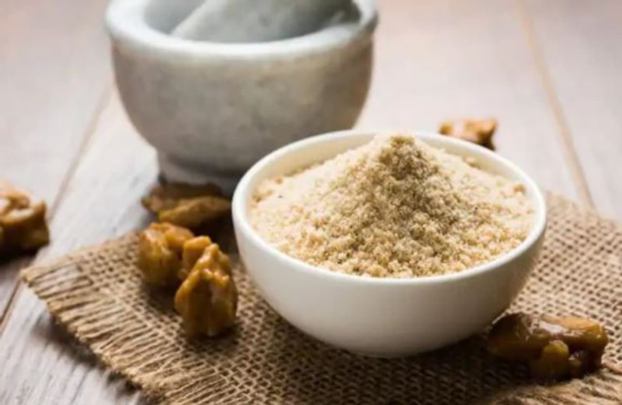 <p>ഇന്ത്യയില് കായം കൃഷിയുണ്ടോ? ഉണ്ട് എന്നാണ് കരുതിയതെങ്കില്, തെറ്റി. ഇത്രകാലവും കായം വിദേശരാജ്യങ്ങളില്നിന്ന് ഇറക്കുമതി ചെയ്യുകയായിരുന്നു. </p> <p>ഇന്ത്യയില് കായം കൃഷിയുണ്ടോ? ഉണ്ട് എന്നാണ് കരുതിയതെങ്കില്, തെറ്റി. ഇത്രകാലവും കായം വിദേശരാജ്യങ്ങളില്നിന്ന് ഇറക്കുമതി ചെയ്യുകയായിരുന്നു. </p>