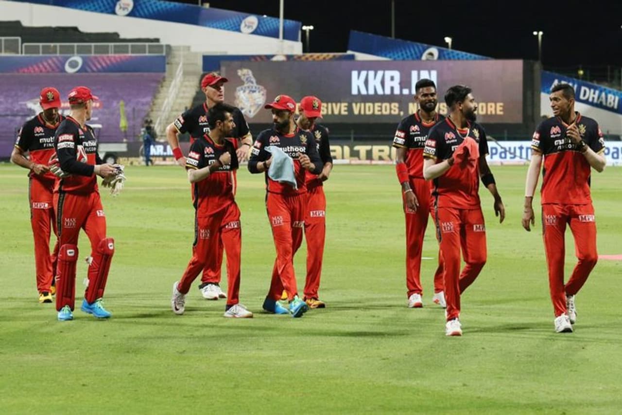 <p>ഐപിഎല്ലിൽ കൊൽക്കത്തയെ എട്ട് വിക്കറ്റിന് തോൽപിച്ച് ബാംഗ്ലൂരിന് ഏഴാം ജയം.</p> <p>ഐപിഎല്ലിൽ കൊൽക്കത്തയെ എട്ട് വിക്കറ്റിന് തോൽപിച്ച് ബാംഗ്ലൂരിന് ഏഴാം ജയം.</p>