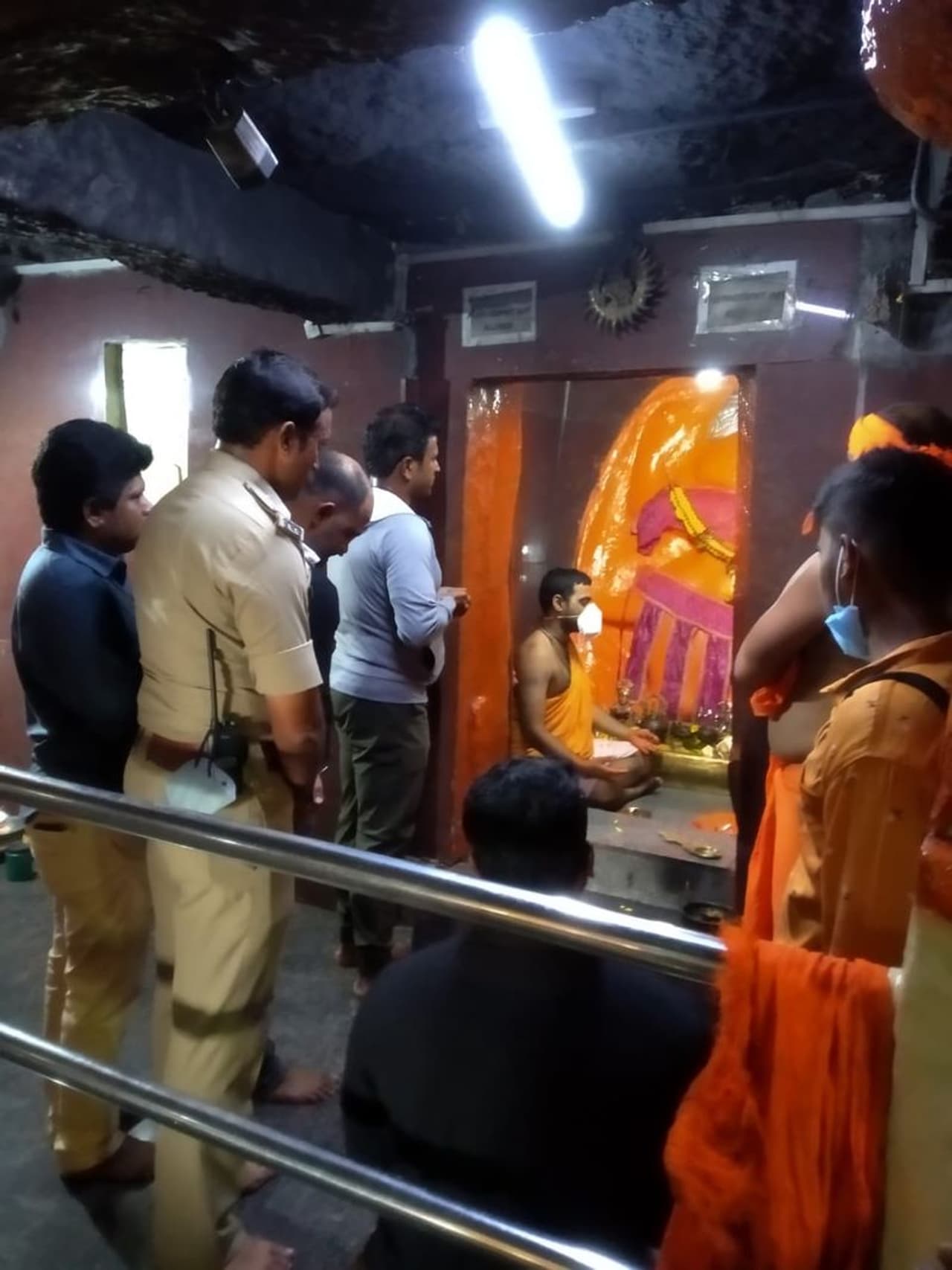 <p>ಕೊಪ್ಪಳ ಜಿಲ್ಲೆಯ ಗಂಗಾವತಿ ತಾಲೂಕಿನಲ್ಲಿರುವ ಐತಿಹಾಸಿಕ ಅಂಜನಾದ್ರಿ ಬೆಟ್ಟ</p>