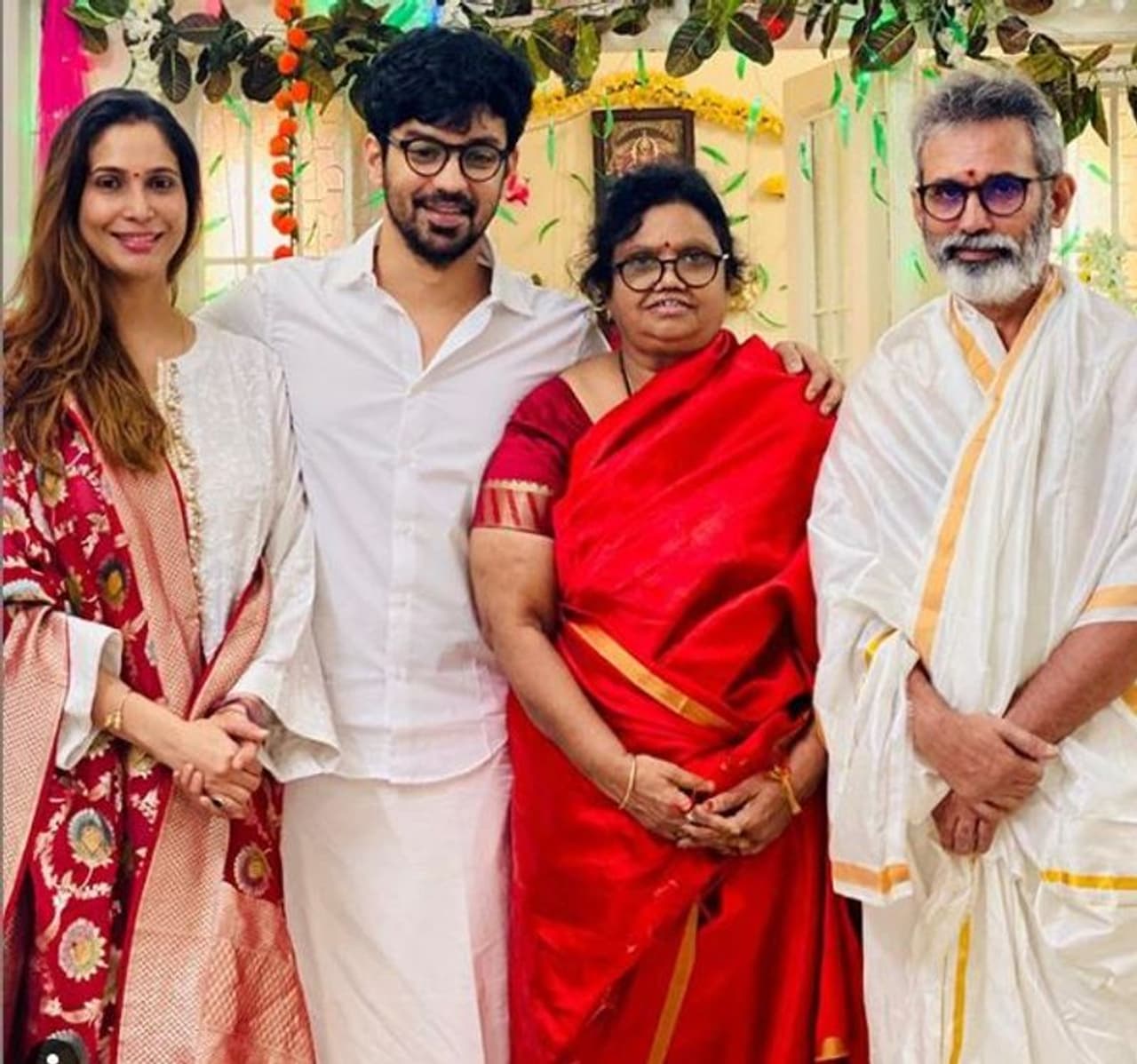 <p>2018 ஆம் ஆண்டு நடைபெற்ற பிக்பாஸ் சீசன் 3 , நிகழ்ச்சியில் கலந்து கொண்டு 70 வதாவது நாளில், நிகழ்ச்சியில் இருந்து வெளியேறியவர் மஹத்.</p> <p>2018 ஆம் ஆண்டு நடைபெற்ற பிக்பாஸ் சீசன் 3 , நிகழ்ச்சியில் கலந்து கொண்டு 70 வதாவது நாளில், நிகழ்ச்சியில் இருந்து வெளியேறியவர் மஹத்.</p>