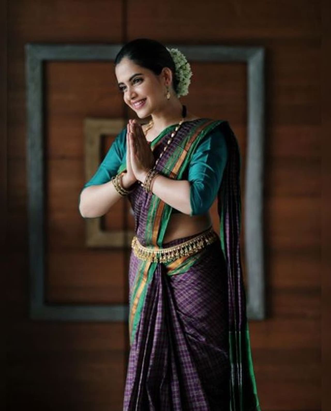 <p>ಕಿರುತೆರೆ ಜನಪ್ರಿಯಾ ನಟಿ ಹಾಗೂ ಗಾಯಕಿ ಶ್ರುತಿ ಪ್ರಕಾಶ್ ಸೋಷಿಯಲ್ ಮೀಡಿಯಾದಲ್ಲಿ ಸಿಕ್ಕಾಪಟ್ಟೆ ಸುದ್ದಿಯಲ್ಲಿದ್ದಾರೆ.</p> <p>ಕಿರುತೆರೆ ಜನಪ್ರಿಯಾ ನಟಿ ಹಾಗೂ ಗಾಯಕಿ ಶ್ರುತಿ ಪ್ರಕಾಶ್ ಸೋಷಿಯಲ್ ಮೀಡಿಯಾದಲ್ಲಿ ಸಿಕ್ಕಾಪಟ್ಟೆ ಸುದ್ದಿಯಲ್ಲಿದ್ದಾರೆ.</p>