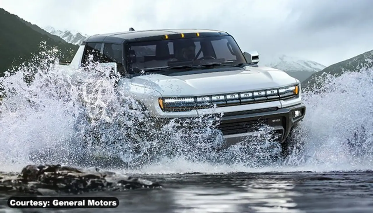 <p>The new Hummer can "crab walk" sideways on rough terrain using its four wheel steering system.</p> <p>The new Hummer can "crab walk" sideways on rough terrain using its four wheel steering system.</p>