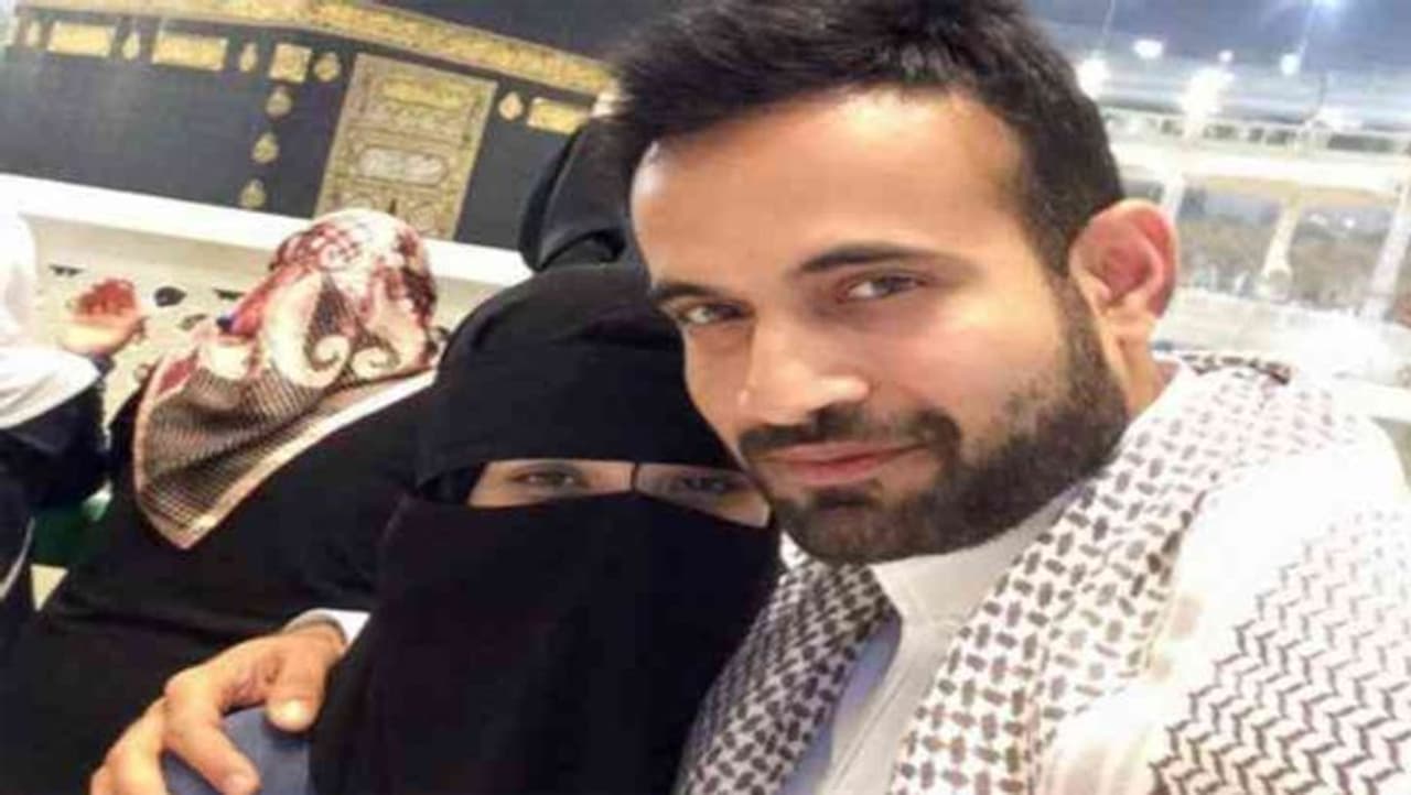 <p>అప్పుడప్పుడూ సోషల్ మీడియాలో తన వ్యక్తిగత ఫోటోలు పోస్టు చేసే ఇర్ఫాన్ పఠాన్, భార్య ముఖాన్ని మాత్రం చూపించడం లేదు.</p>