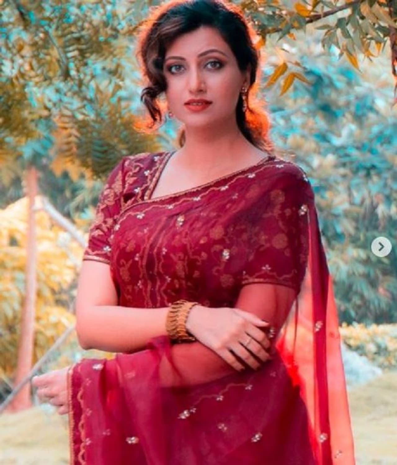 <p>హంసానందిని.... తెలుగు చలనచిత్ర పరిశ్రమలో అందం అభినయం కలగలిసి ఉన్నప్పటికీ అవకాశాలు దక్కించుకోలేకపోయిన&nbsp;హీరోయిన్. అయినప్పటికీ.... తెలుగు ప్రేక్షకులకు ఐటమ్&nbsp;సాంగులతో దగ్గరగా ఉంటూనే ఉంది. ఇంస్టాగ్రామ్ లో క్రమం తప్పకుండా ఫోటోలు షేర్ చేస్తూ హంసానందిని హీటెక్కిస్తోంది</p>