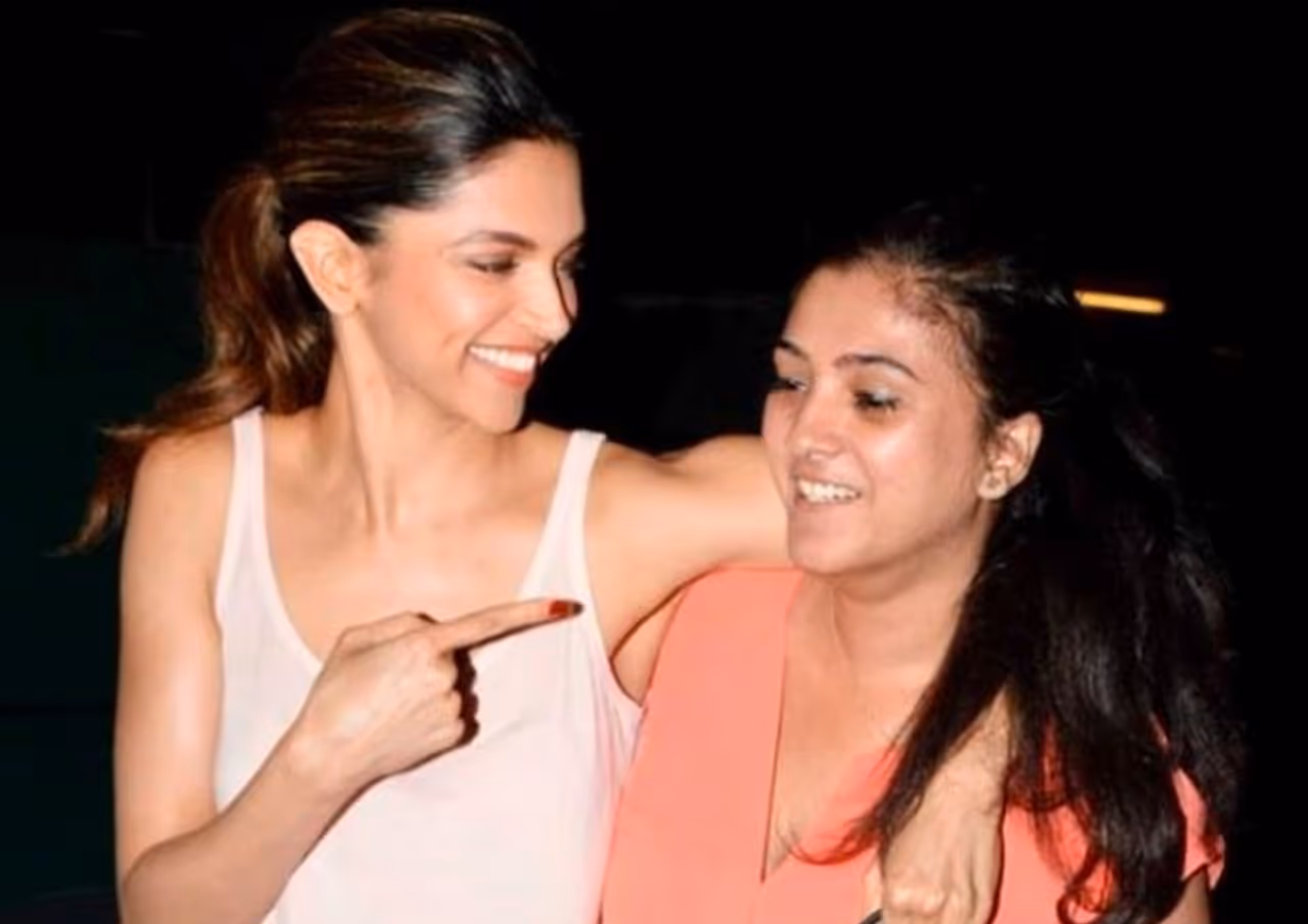 <p>ಬಾಲಿವುಡ್ ನಟಿ ದೀಪಿಕಾ ಪಡುಕೋಣೆ ಅವರ ಮ್ಯಾನೇಜರ್ ಕರಿಷ್ಮಾ ಮನೆಯಲ್ಲಿ ಚರಸ್ ಹಗೂ ಗಾಂಜಾ ತೈಲ ಸಿಕ್ಕಿದೆ.</p> <p>ಬಾಲಿವುಡ್ ನಟಿ ದೀಪಿಕಾ ಪಡುಕೋಣೆ ಅವರ ಮ್ಯಾನೇಜರ್ ಕರಿಷ್ಮಾ ಮನೆಯಲ್ಲಿ ಚರಸ್ ಹಗೂ ಗಾಂಜಾ ತೈಲ ಸಿಕ್ಕಿದೆ.</p>