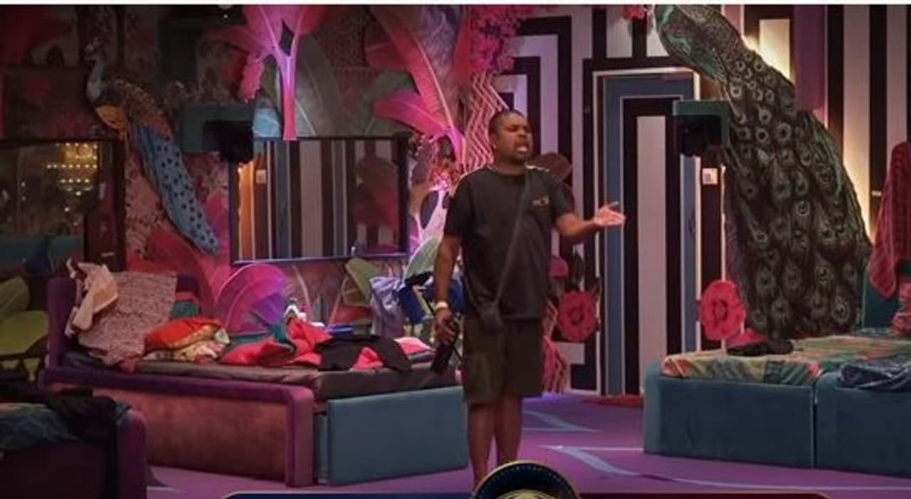 <p>బిగ్‌బాస్‌ నాల్గో సీజన్‌ 52వ రోజు ఇంటిసభ్యులకు అదిరిపోయే టాస్క్ పెట్టాడు బిగ్‌బాస్‌. `బేబీ డే కేర్‌` పేరుతో టాస్క్ పెట్టాడు. అమ్మా రాజశేఖర్‌, అవినాష్‌, అరియానా, హారిక,&nbsp;మెహబూబ్‌ చిన్నపిల్లలుగా, మోనాల్‌, అభిజిత్‌, అఖిల్‌, నోయల్‌, సోహైల్‌ కేర్‌ టేకర్లుగా వ్యవహరించారు. చిన్నపిల్లలు కేర్‌ టేకర్లకి చుక్కలు చూపించారు.&nbsp;</p>