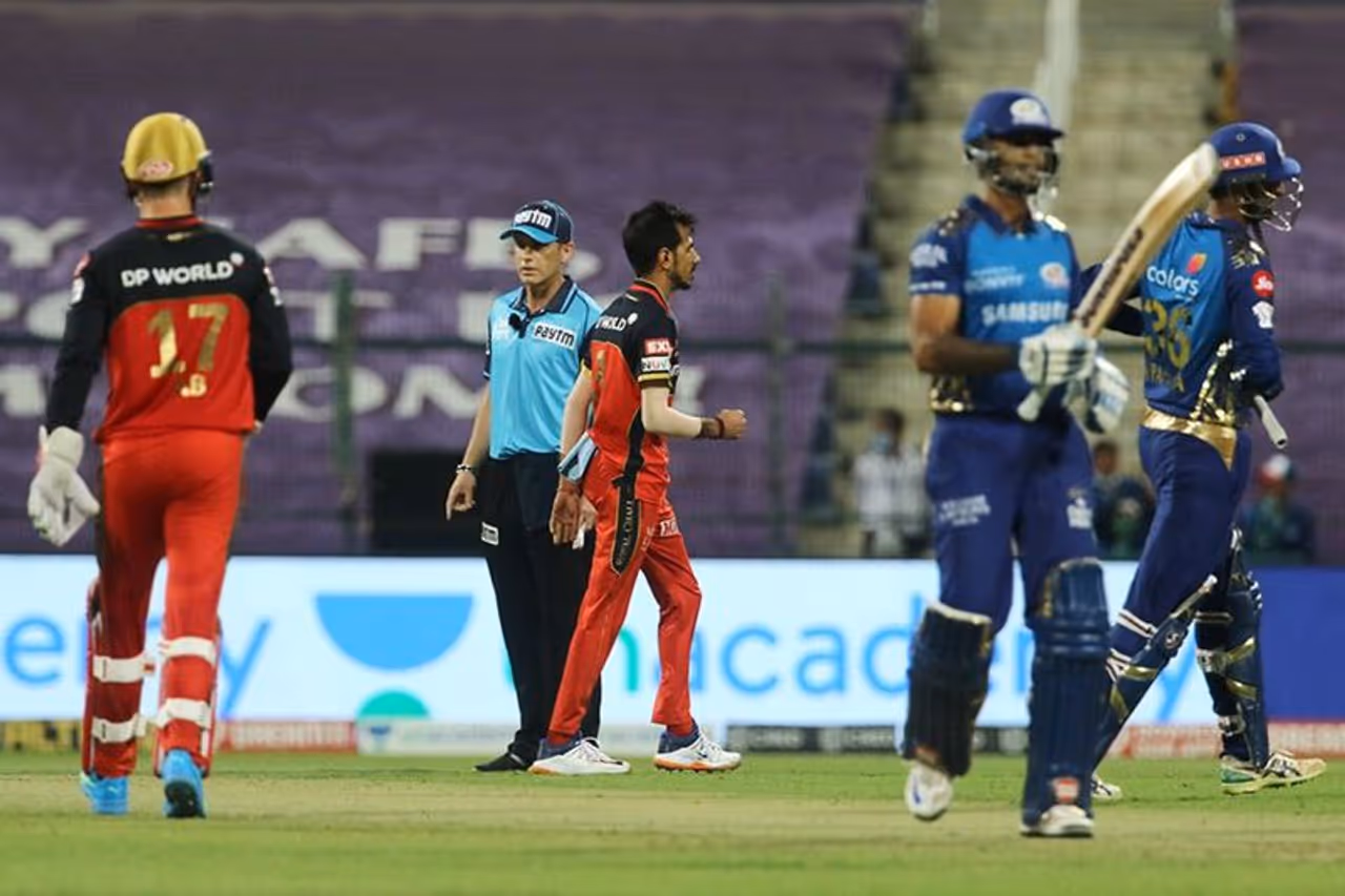 <p style="text align: justify;">ಬಹುನಿರೀಕ್ಷಿತ 14ನೇ ಆವೃತ್ತಿಯ ಇಂಡಿಯನ್‌ ಪ್ರೀಮಿಯರ್ ಲೀಗ್‌ ಏಪ್ರಿಲ್‌ 09ರಿಂದ ಆರಂಭವಾಗಲಿದ್ದು, ಚೆನ್ನೈನ ಚೆಪಾಕ್‌ ಮೈದಾನ ಹಾಲಿ ಚಾಂಪಿಯನ್ ಮುಂಬೈ ಇಂಡಿಯನ್ಸ್‌ ಹಾಗೂ ರಾಯಲ್‌ ಚಾಲೆಂಜರ್ಸ್‌ ಬೆಂಗಳೂರು ನಡುವಿನ ಉದ್ಘಾಟನಾ ಪಂದ್ಯಕ್ಕೆ ಆತಿಥ್ಯ ವಹಿಸಲಿದೆ.</p>