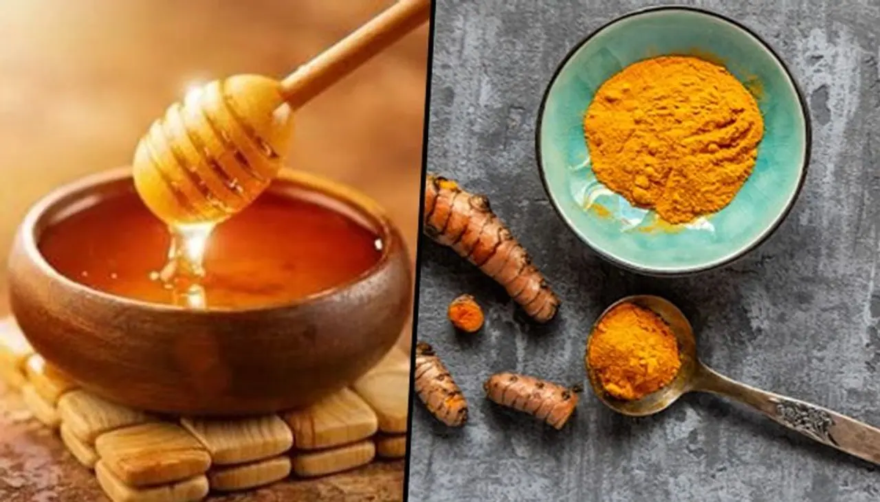 <p>Weight Loss can be a major concern for many. While we often fall prey to modern techniques and quick fix solutions, sometimes the help is right in the kitchen. Yes, inculcating these healthy kitchen ingredients, one can lose weight easily. These ingredients have been used in Indian cooking for ages, also have nutritional value, read details.</p><p> </p> <p>Weight Loss can be a major concern for many. While we often fall prey to modern techniques and quick fix solutions, sometimes the help is right in the kitchen. Yes, inculcating these healthy kitchen ingredients, one can lose weight easily. These ingredients have been used in Indian cooking for ages, also have nutritional value, read details.</p><p> </p>