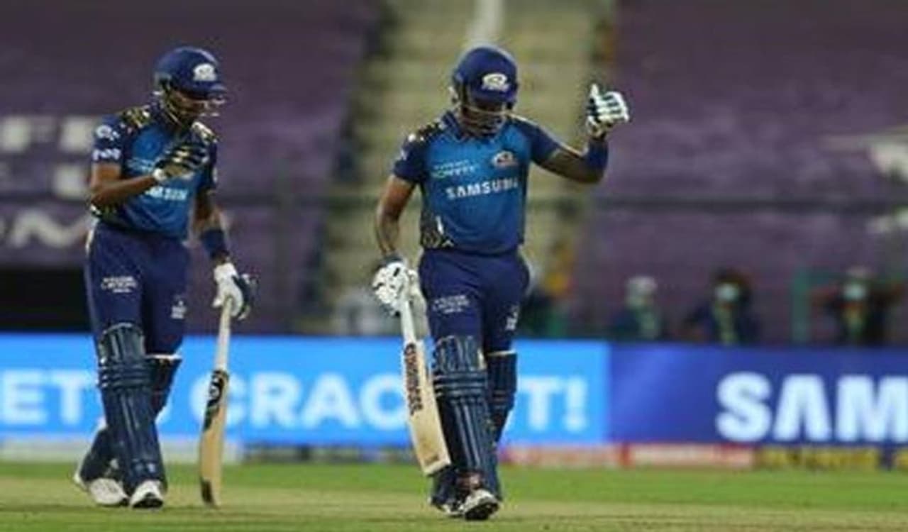 <p>ఐపిఎల్ 2020 సీజన్లో 12 మ్యాచులు ఆడిన సూర్యకుమార్ యాదవ్, 362 పరుగులు చేశాడు. ఇందులో మూడు హాఫ్ సెంచరీలు ఉన్నాయి.</p> <p>ఐపిఎల్ 2020 సీజన్లో 12 మ్యాచులు ఆడిన సూర్యకుమార్ యాదవ్, 362 పరుగులు చేశాడు. ఇందులో మూడు హాఫ్ సెంచరీలు ఉన్నాయి.</p>