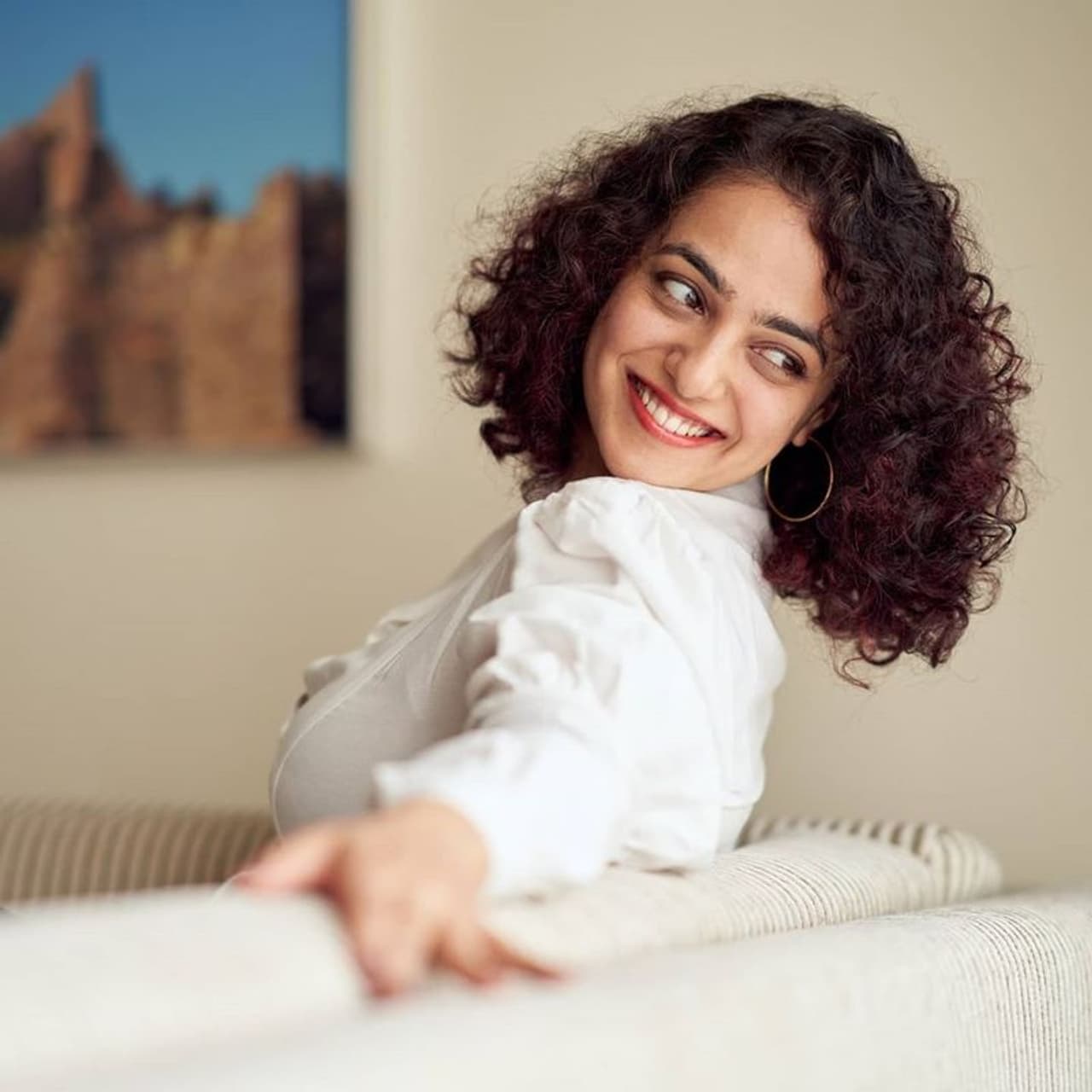 <p style="text align: justify;">దీనితో వరుసగా అనేక తెలుగు చిత్రాలు చేసింది. జనతా గ్యారేజ్ మూవీలో ఎన్టీఆర్ కి జంటగా నటించే అవకాశం కూడా దక్కించుకుంది ఈ అమ్మడు. నితిన్ తో నిత్యా మీనన్ చేసిన ఇష్క్, గుండెజారి గల్లంతయ్యిందే చిత్రాలు మంచి విజయాలు అందుకున్నాయి.</p> <p style="text align: justify;">దీనితో వరుసగా అనేక తెలుగు చిత్రాలు చేసింది. జనతా గ్యారేజ్ మూవీలో ఎన్టీఆర్ కి జంటగా నటించే అవకాశం కూడా దక్కించుకుంది ఈ అమ్మడు. నితిన్ తో నిత్యా మీనన్ చేసిన ఇష్క్, గుండెజారి గల్లంతయ్యిందే చిత్రాలు మంచి విజయాలు అందుకున్నాయి.</p>