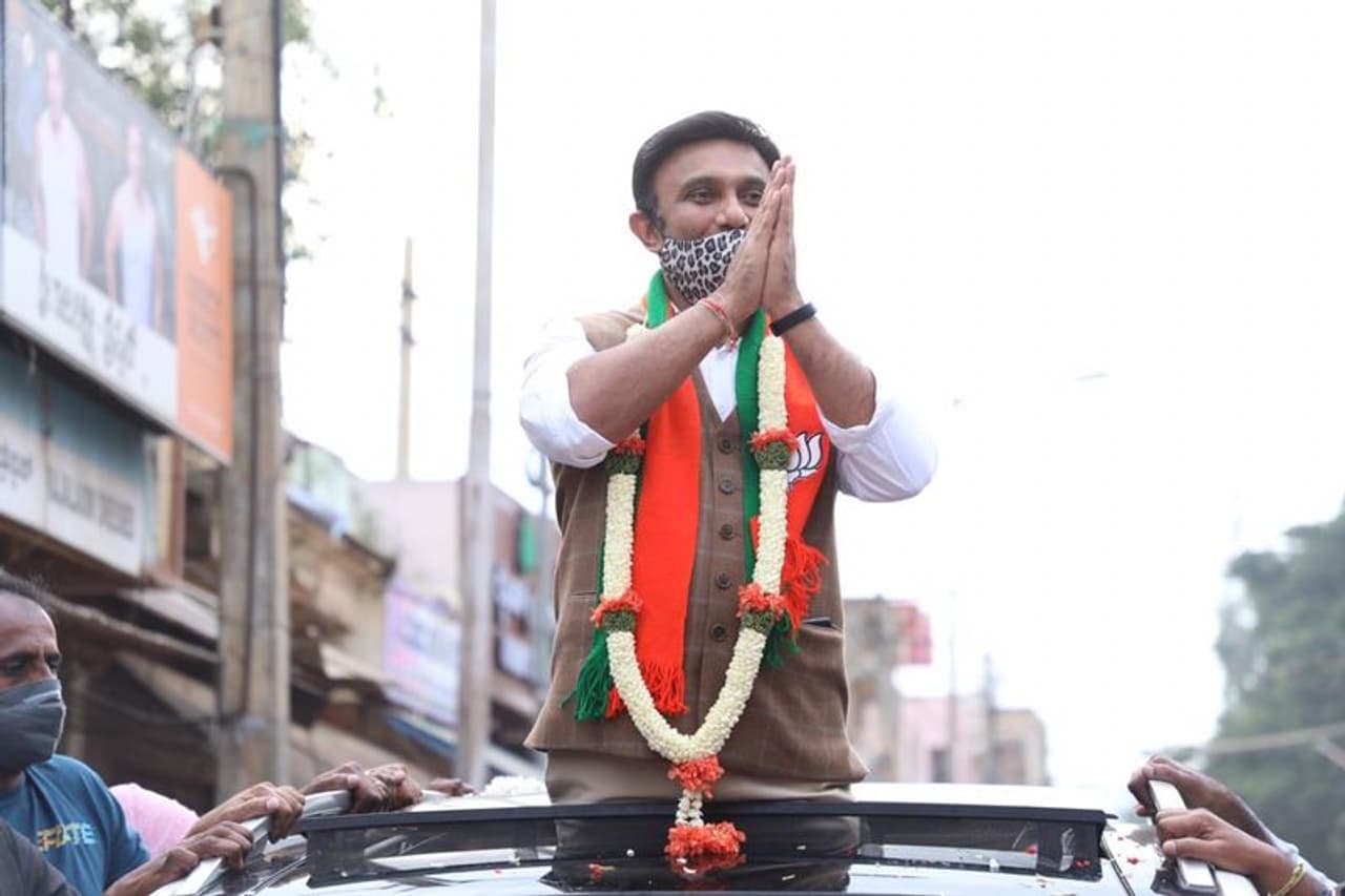 <p>ಆರೋಗ್ಯ ಸಚಿವ ಡಾ.ಕೆ. ಸುಧಾಕರ್ ಅವರ ರಣತಂತ್ರಕ್ಕೆ ಕಾಂಗ್ರೆಸ್‌ ಭಾರೀ ಹಿನ್ನಡೆಯಾಗಿದ್ದು, ಇತಿಹಾಸದಲ್ಲಿ ಇದೇ ಮೊದಲ ಬಾರಿಗೆ ಬಿಜೆಪಿ ಗೆಲುವು ಸಾಧಿಸಿದೆ</p>