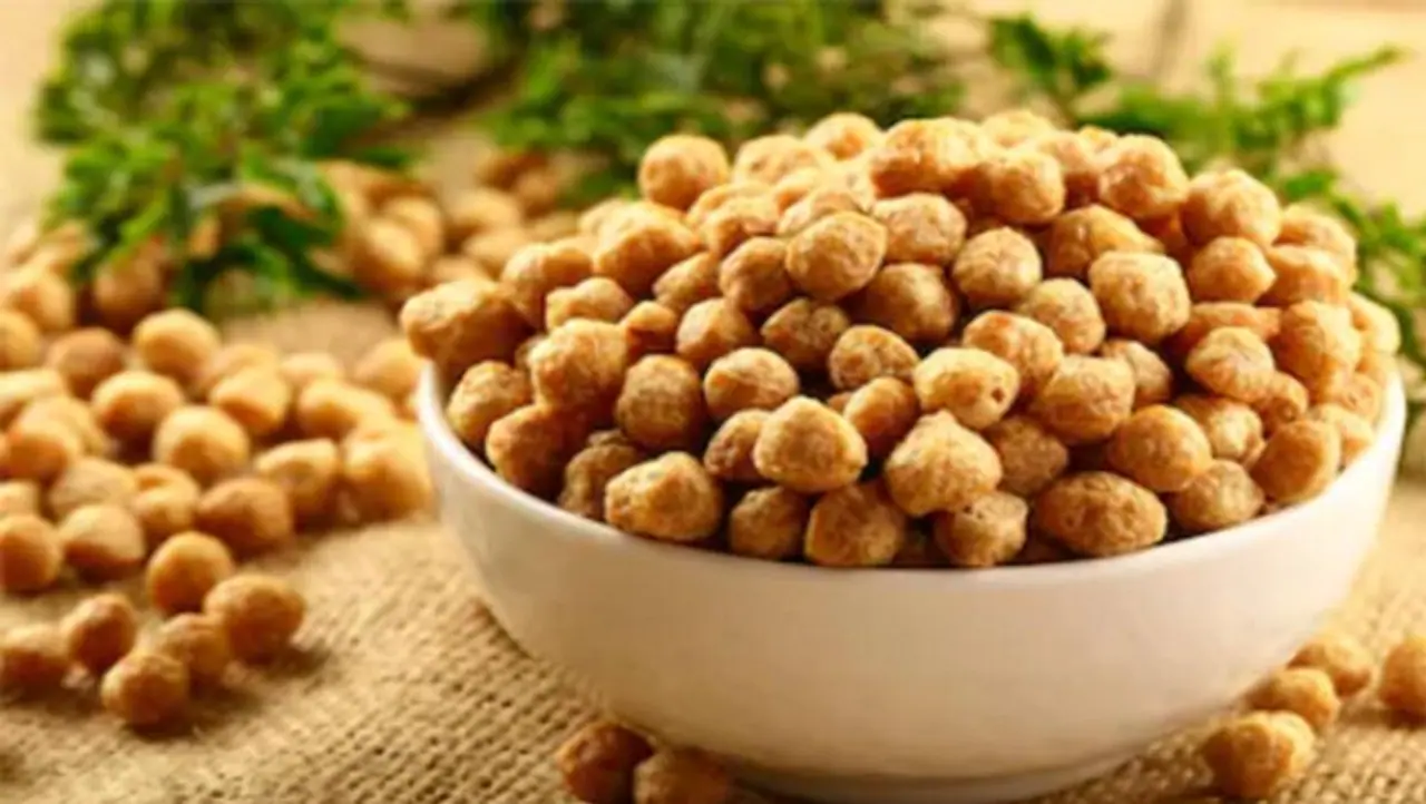 <p>&nbsp;</p><p>സോയാബീന്‍ ആണ് ഈ പട്ടികയില്‍ ആദ്യമായി ഉള്‍പ്പെടുന്നത്. 100 ഗ്രാം സോയാബീനില്‍ 36 ഗ്രാം പ്രോട്ടീനുള്‍പ്പെടുന്നുണ്ടെന്നാണ് കണക്ക്. അതിനാല്‍ തന്നെ പ്രോട്ടീനിന് വേണ്ടി മുഖ്യമായി ആശ്രയിക്കാവുന്നൊരു ഭക്ഷണമാണ് സോയാബീന്‍ എന്ന് ധൈര്യപൂര്‍വം പറയാം.<br />&nbsp;</p><p>&nbsp;</p>