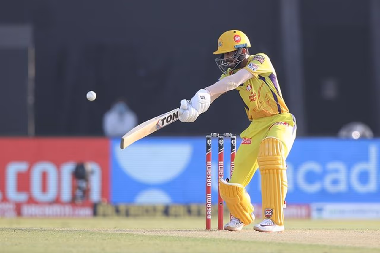 <p>ஐபிஎல் 13வது சீசன் இளம் வீரர்களுக்கான சீசனாக அமைந்தது. இளம் வீரர்களான தேவ்தத் படிக்கல், ருதுராஜ் கெய்க்வாட், ரவி பிஷ்னோய், வாஷிங்டன் சுந்தர் உள்ளிட்ட இளம் வீரர்கள் அருமையாக ஆடினர்.</p> <p>ஐபிஎல் 13வது சீசன் இளம் வீரர்களுக்கான சீசனாக அமைந்தது. இளம் வீரர்களான தேவ்தத் படிக்கல், ருதுராஜ் கெய்க்வாட், ரவி பிஷ்னோய், வாஷிங்டன் சுந்தர் உள்ளிட்ட இளம் வீரர்கள் அருமையாக ஆடினர்.</p>