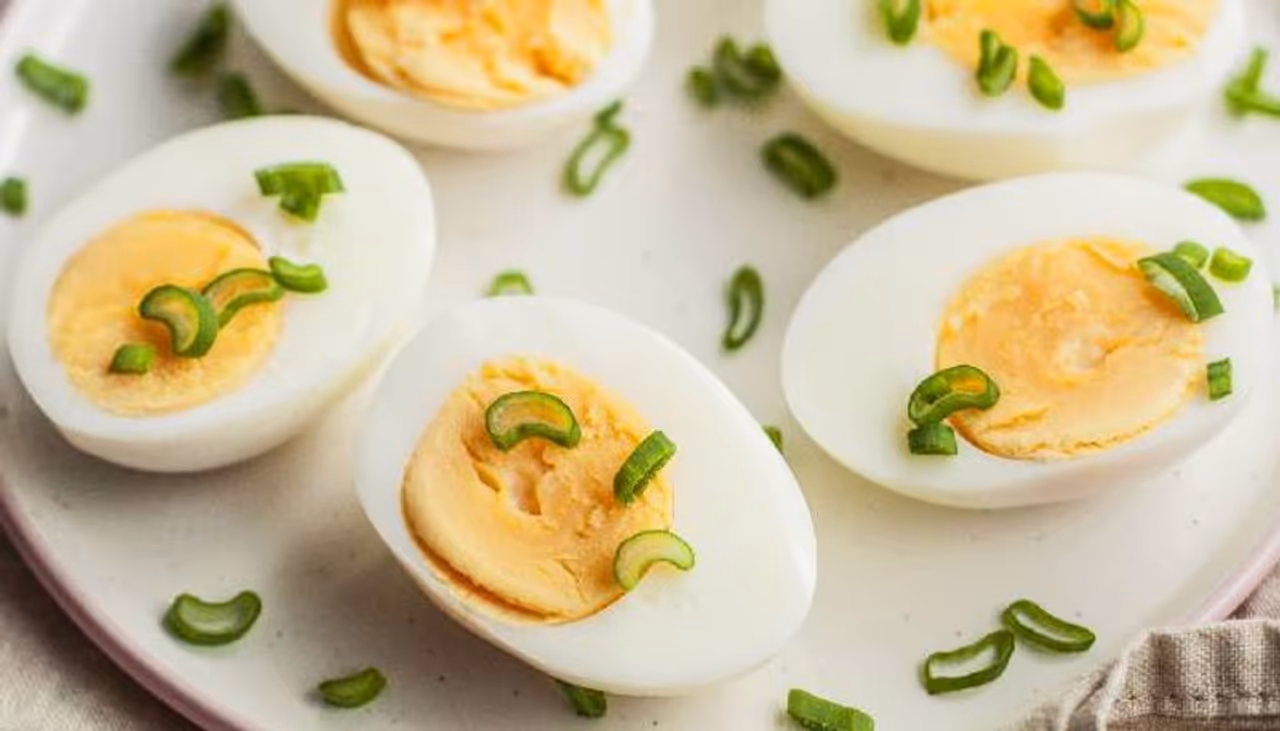 <p>It is often said that the best things come in small packages, and if you take the case of the humble egg, you can't help but agree. Packed with protein, good fats and essential vitamins, eggs have some of the most health friendly properties to boast of.</p>