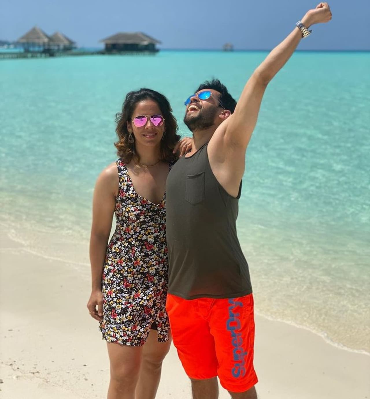 <p>భర్త పారుపల్లి కశ్యప్తో కలిసి మాల్దీవుల్లో హాట్ హాట్గా ఎంజాయ్ చేస్తున్న భారత బ్యాడ్మింటన్ స్టార్ సైనా నెహ్వాల్ (Image: Instagram)</p> <p>భర్త పారుపల్లి కశ్యప్తో కలిసి మాల్దీవుల్లో హాట్ హాట్గా ఎంజాయ్ చేస్తున్న భారత బ్యాడ్మింటన్ స్టార్ సైనా నెహ్వాల్ (Image: Instagram)</p>