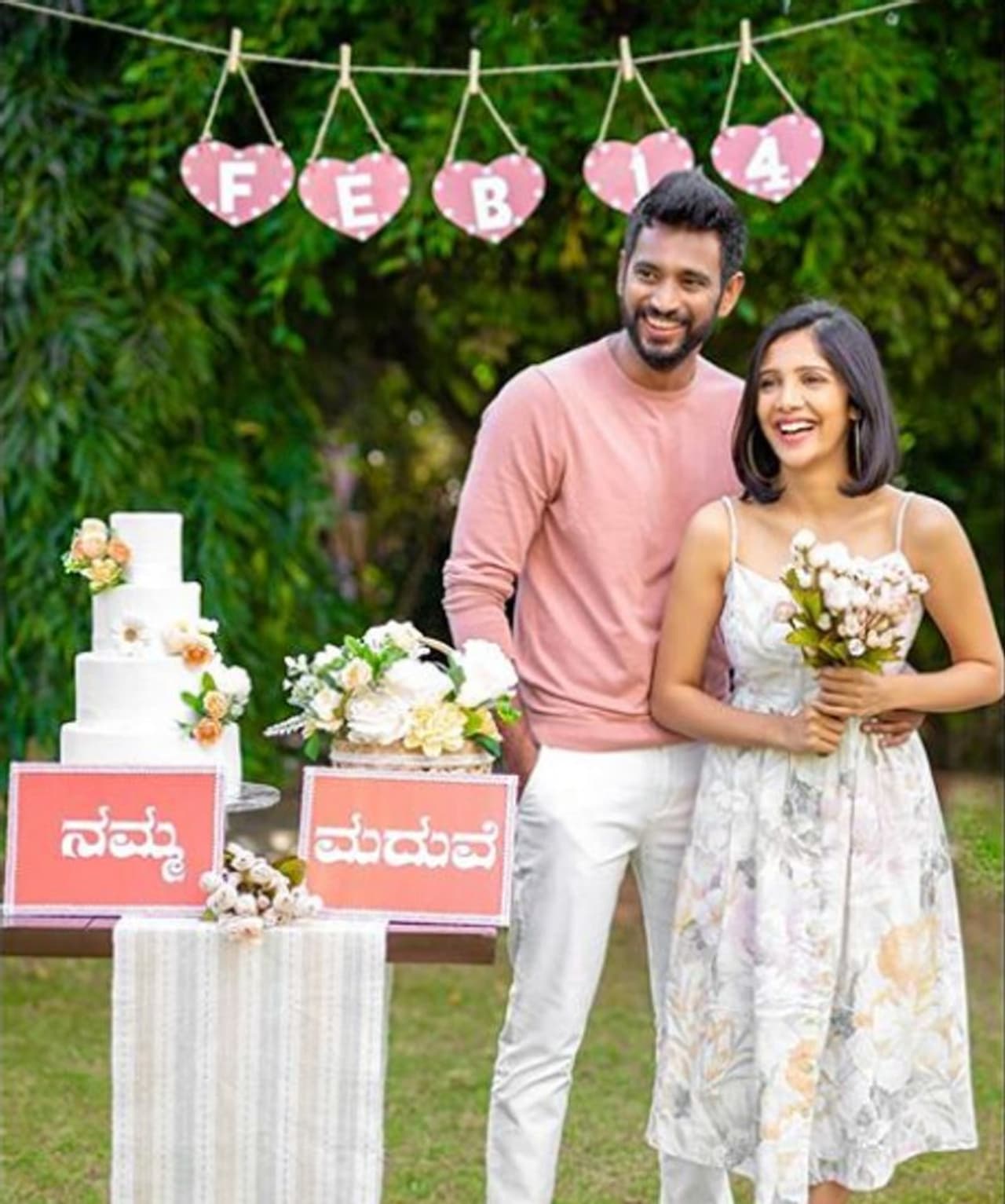 <p>ಸಿನಿಮಾದಲ್ಲಿ ಜೋಡಿಯಾಗಿ, ಮುಂದೆ ನಿಜ ಜೀವನದಲ್ಲೂ ಜೀವನ ಸಂಗಾತಿಗಳಾಗುತ್ತಿರುವ ನಟ ಡಾರ್ಲಿಂಗ್‌ ಕೃಷ್ಣ ಹಾಗೂ ಮಿಲನ ನಾಗರಾಜ್‌ ಅವರ ಮದುವೆ ಮುಂದಿನ ವರ್ಷ ಫೆಬ್ರವರಿ 14ರಂದು ನಡೆಯಲಿದೆ.</p>