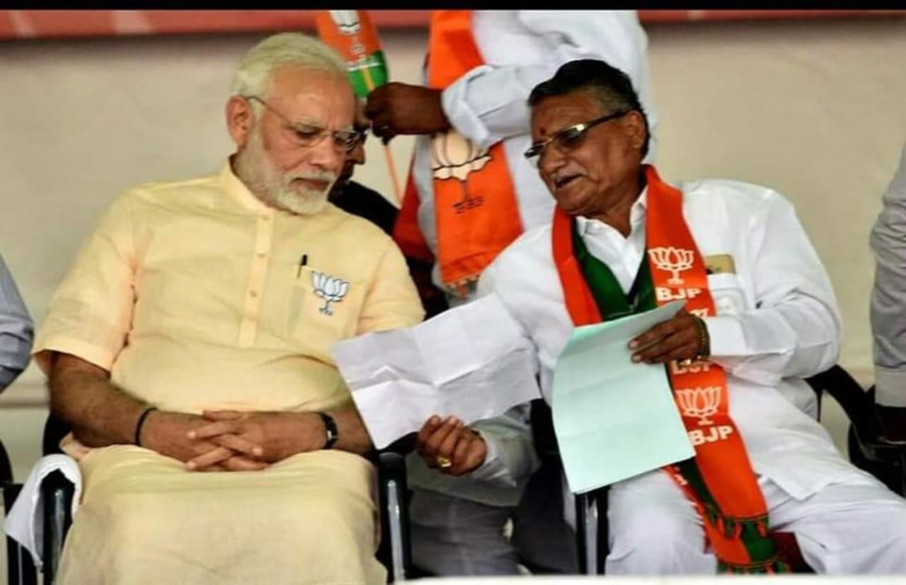 <p>ಪಕ್ಷದ ನಿಷ್ಠಾವಂತ ಕಾರ್ಯಕರ್ತ ಎನ್ ಶಂಕರಪ್ಪಗೆ ರಾಜ್ಯಸಭಾ ಟಿಕೆಟ್...?ರಾಜ್ಯ ಬಿಜೆಪಿ ನಾಯಕರಲ್ಲಿ ಸಹಮತ ವ್ಯಕ್ತವಾದ ಹಿನ್ನೆಲೆಯಲ್ಲಿ ಎನ್ ಶಂಕರಪ್ಪ ಹೆಸರು ಶಿಫಾರಸ್ಸು...</p>