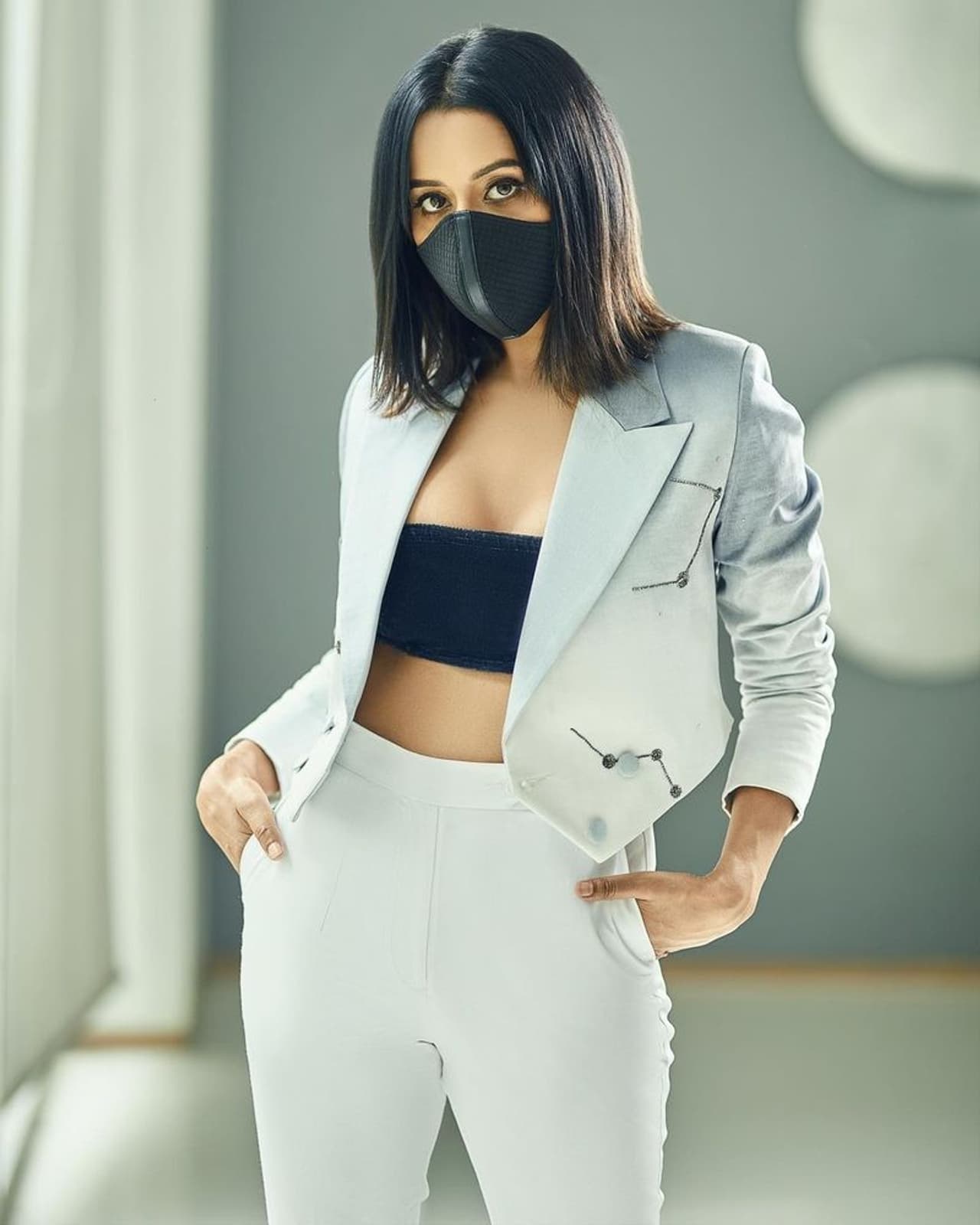 <p>மாடல் அழகியான ரைசா வில்சன், முதன் முதலில் தமிழில் வெளியான பிக்பாஸ் நிகழ்ச்சி மூலம் தமிழக மக்களின் கவனம் ஈர்த்தவர்.</p> <p>மாடல் அழகியான ரைசா வில்சன், முதன் முதலில் தமிழில் வெளியான பிக்பாஸ் நிகழ்ச்சி மூலம் தமிழக மக்களின் கவனம் ஈர்த்தவர்.</p>