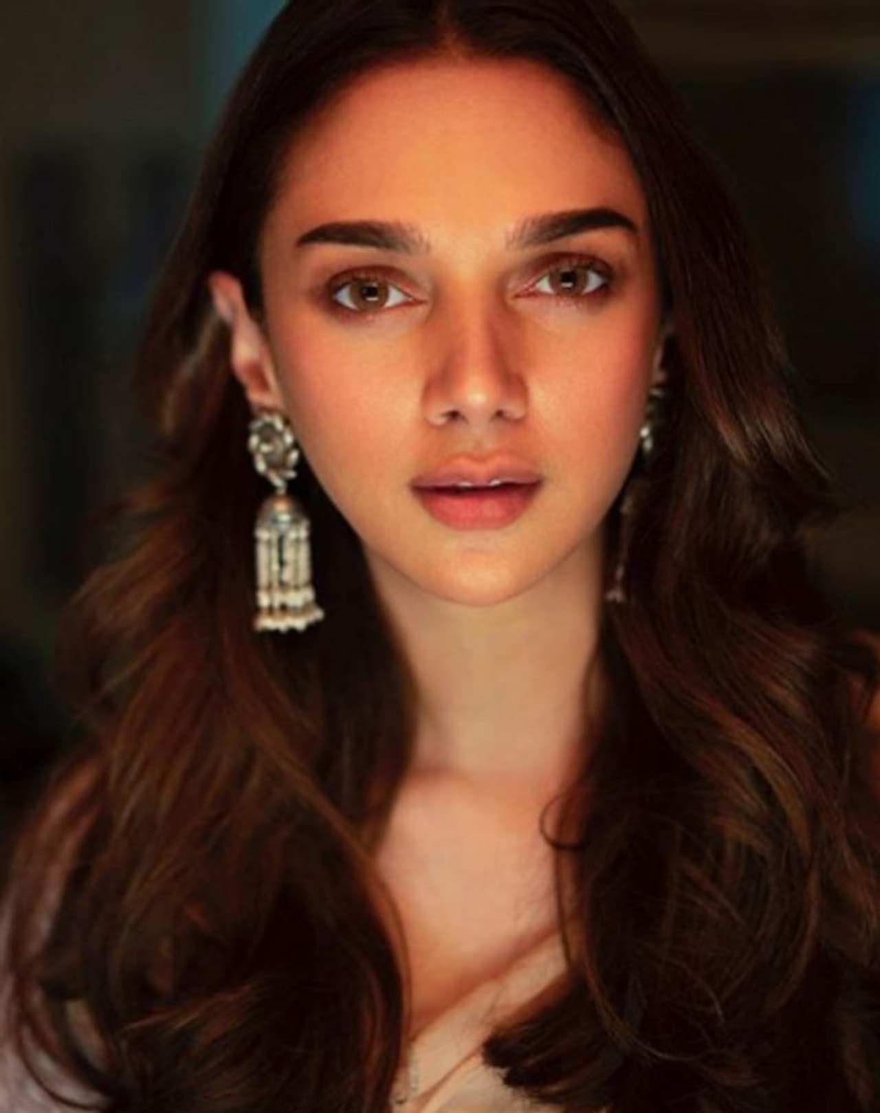 <p>അദിതി ആദ്യമായി അഭിനയിച്ചത് പ്രജാപതി എന്ന മലയാള ചിത്രത്തിലായിരുന്നു.</p> <p>അദിതി ആദ്യമായി അഭിനയിച്ചത് പ്രജാപതി എന്ന മലയാള ചിത്രത്തിലായിരുന്നു.</p>