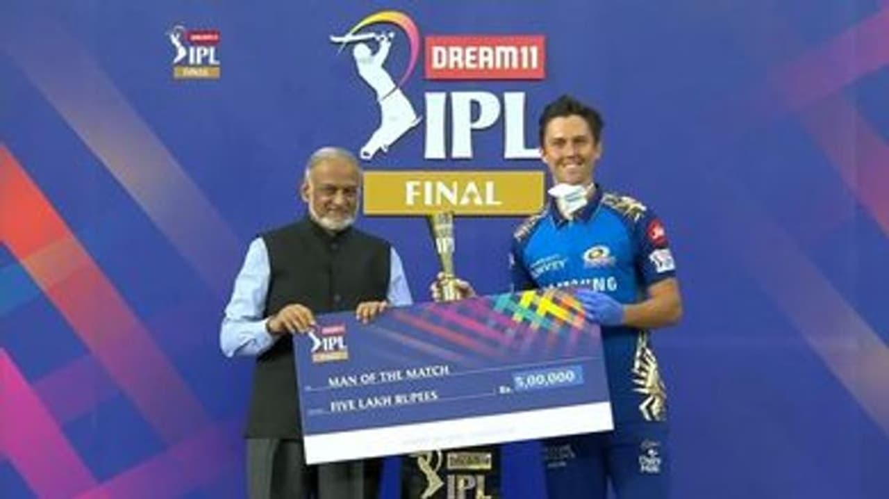 <p>பேட்டிங்கில் சொதப்பிய டெல்லி அணி பவுலிங்கிலும் சொதப்பி . இதில் டாஸ் வென்று பேட்டிங் செய்த டெல்லி அணி 20 ஓவரில் 7 விக்கெட்டிற்கு 156 ரன்கள் எடுத்தது<br /> </p> <p>பேட்டிங்கில் சொதப்பிய டெல்லி அணி பவுலிங்கிலும் சொதப்பி . இதில் டாஸ் வென்று பேட்டிங் செய்த டெல்லி அணி 20 ஓவரில் 7 விக்கெட்டிற்கு 156 ரன்கள் எடுத்தது<br /> </p>