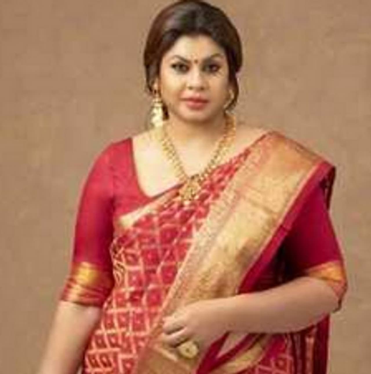 <p>ഏഴാമിടം, ഗന്ധർവരാത്രി തുടങ്ങിയ മലയാള സിനിമകളിൽ വേഷമിട്ട നടിയാണ് വിചിത്ര.</p> <p>ഏഴാമിടം, ഗന്ധർവരാത്രി തുടങ്ങിയ മലയാള സിനിമകളിൽ വേഷമിട്ട നടിയാണ് വിചിത്ര.</p>