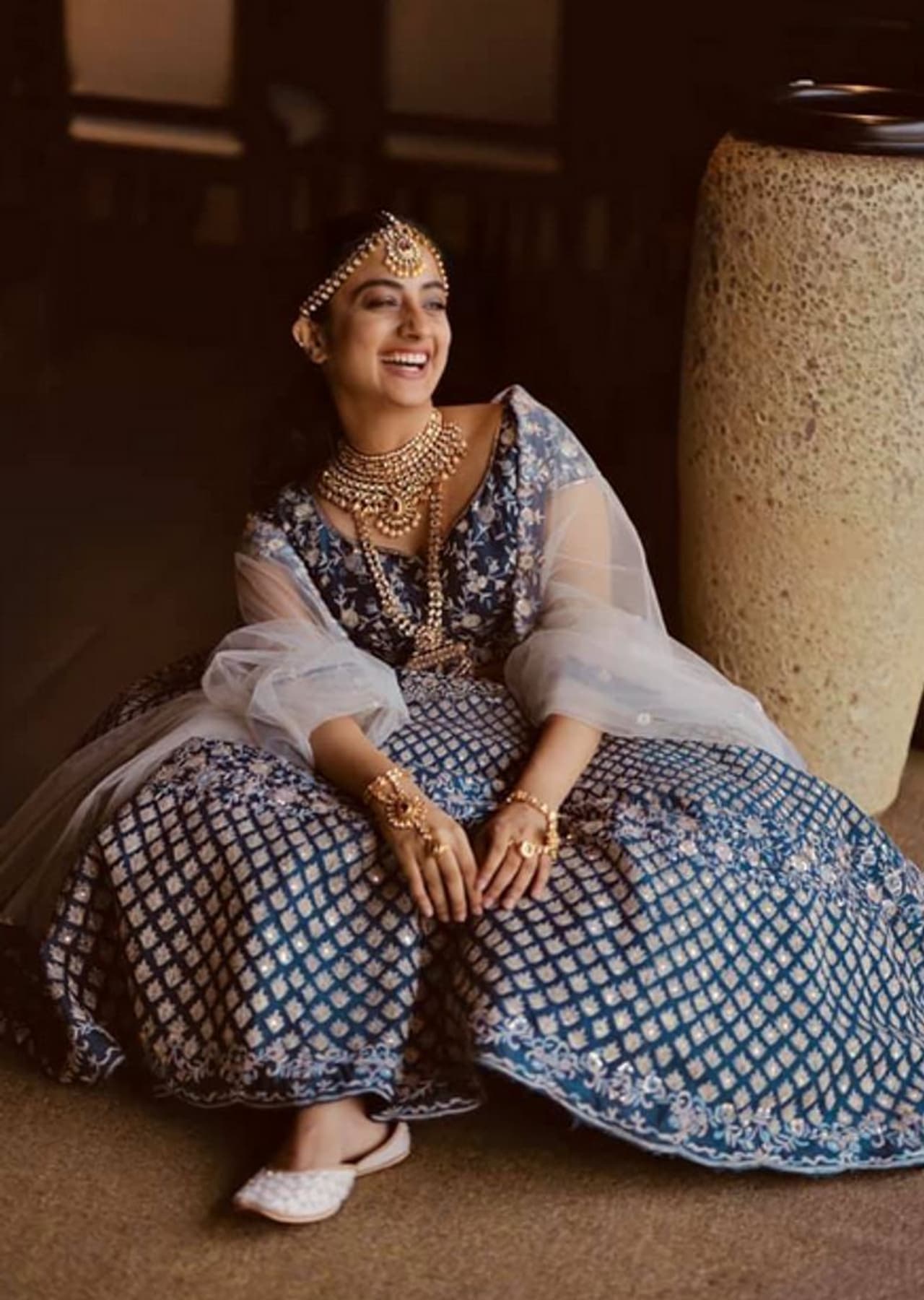 <p>ജീസ് ജോണ് ആണ് ഫോട്ടോകള് എടുത്തിരിക്കുന്നത്.</p> <p>ജീസ് ജോണ് ആണ് ഫോട്ടോകള് എടുത്തിരിക്കുന്നത്.</p>