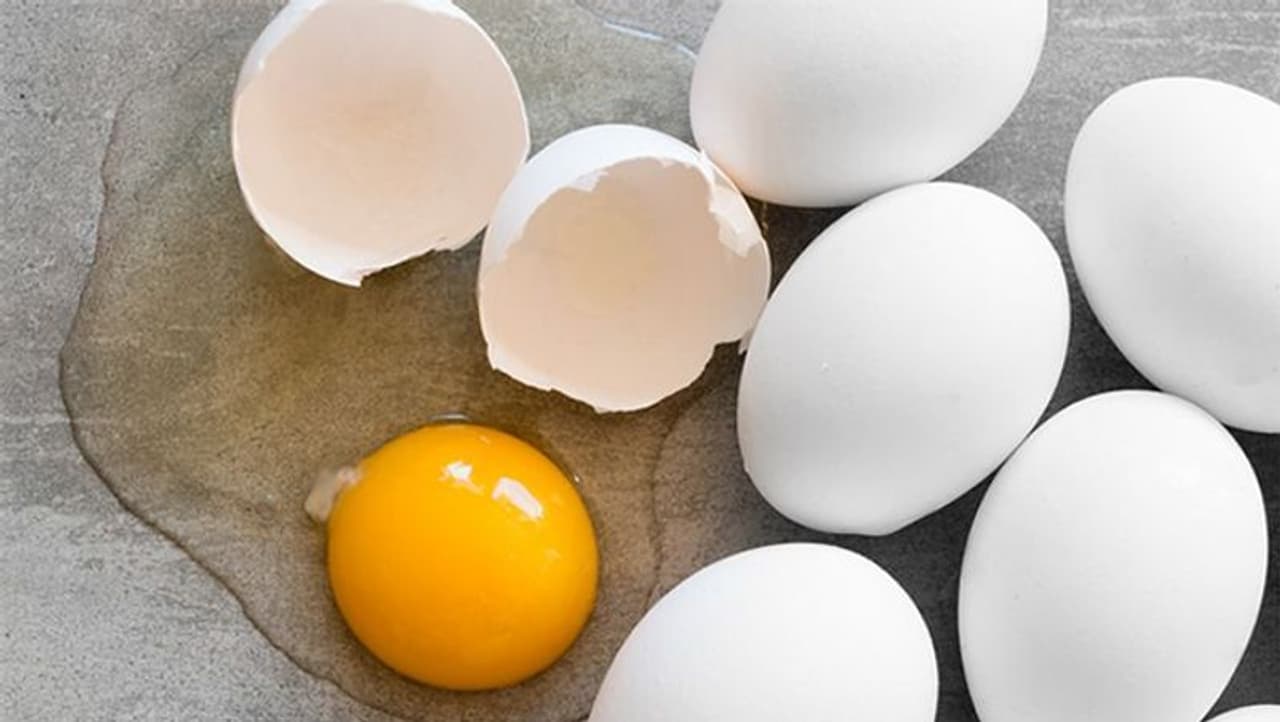 <p>Eggs are one of the most versatile ingredients to experiment with. They are the star of many breakfast dishes and also play a supporting role in some of our most loved desserts. But sometimes a whole egg just won't do.<br />&nbsp;</p>