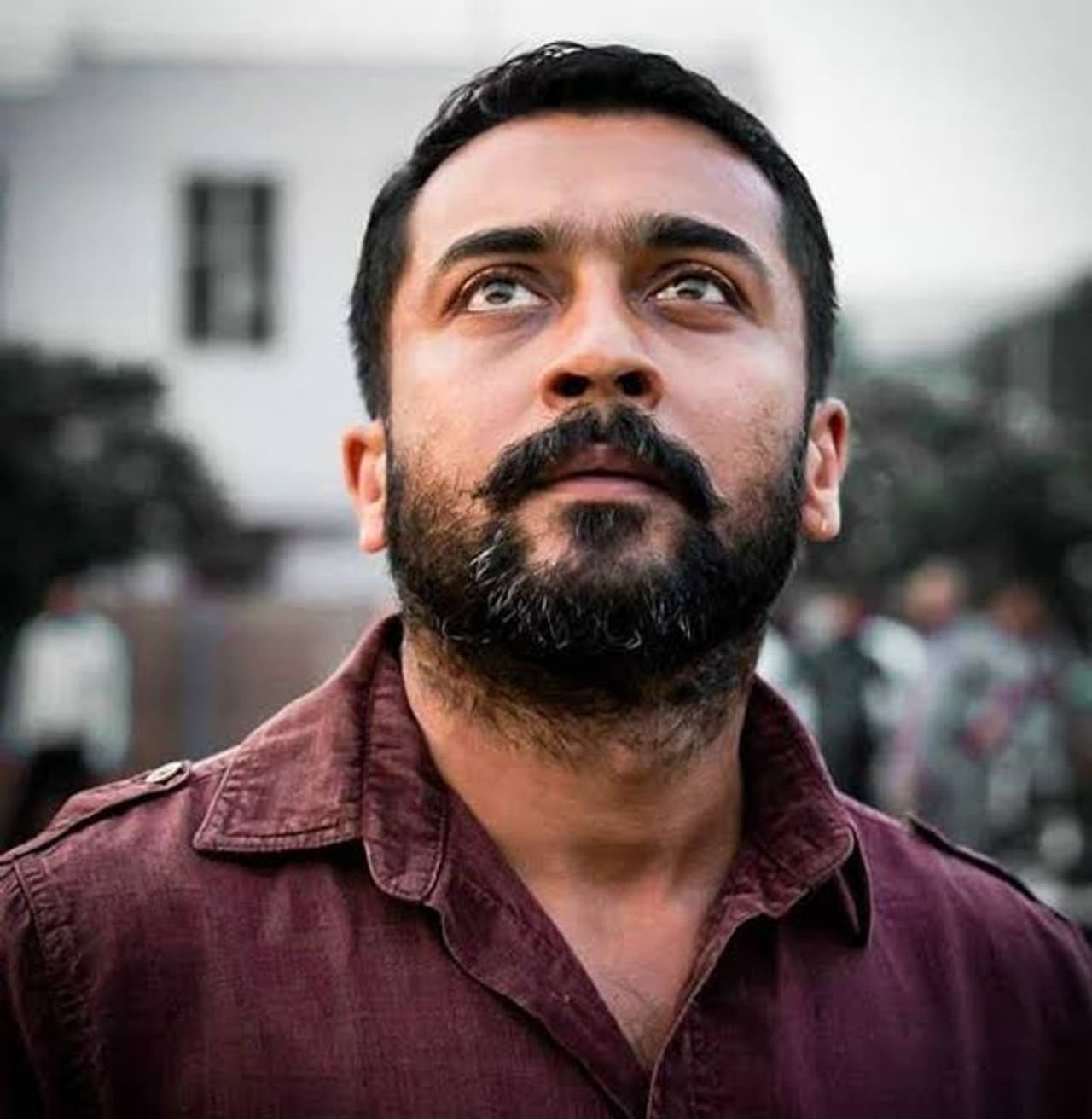 <p><strong>1 സൂരറൈ പോട്ര് തമിഴ് ആമസോണ് പ്രൈം ഇന്നു മുതല്</strong></p><p>ദീപാവലി ഡയറക്ട് ഒടിടി റിലീസുകളില് പ്രേക്ഷകരുടെ വലിയ കാത്തിരിപ്പുണ്ടായിരുന്ന ചിത്രം. ഇന്നലെ അര്ധരാത്രി മുതല് സ്ട്രീം ചെയ്തു തുടങ്ങിയ ചിത്രത്തിന് മികച്ച അഭിപ്രായങ്ങളാണ് ലഭിക്കുന്നത്. ആഭ്യന്തര വിമാന സര്വ്വീസ് ആയ 'എയര് ഡെക്കാണി'ന്റെ സ്ഥാപകന് ജി ആര് ഗോപിനാഥിന്റെ ജീവിതത്തെ ആസ്പദമാക്കിയ സിനിമ സംവിധാനം ചെയ്തിരിക്കുന്നത് സുധ കൊങ്കരയാണ്. അപര്ണ ബാലമുരളിയാണ് നായിക. ഉര്വ്വശിയും ഒരു പ്രധാന കഥാപാത്രമായി എത്തുന്നു.</p> <p><strong>1 സൂരറൈ പോട്ര് തമിഴ് ആമസോണ് പ്രൈം ഇന്നു മുതല്</strong></p><p>ദീപാവലി ഡയറക്ട് ഒടിടി റിലീസുകളില് പ്രേക്ഷകരുടെ വലിയ കാത്തിരിപ്പുണ്ടായിരുന്ന ചിത്രം. ഇന്നലെ അര്ധരാത്രി മുതല് സ്ട്രീം ചെയ്തു തുടങ്ങിയ ചിത്രത്തിന് മികച്ച അഭിപ്രായങ്ങളാണ് ലഭിക്കുന്നത്. ആഭ്യന്തര വിമാന സര്വ്വീസ് ആയ 'എയര് ഡെക്കാണി'ന്റെ സ്ഥാപകന് ജി ആര് ഗോപിനാഥിന്റെ ജീവിതത്തെ ആസ്പദമാക്കിയ സിനിമ സംവിധാനം ചെയ്തിരിക്കുന്നത് സുധ കൊങ്കരയാണ്. അപര്ണ ബാലമുരളിയാണ് നായിക. ഉര്വ്വശിയും ഒരു പ്രധാന കഥാപാത്രമായി എത്തുന്നു.</p>