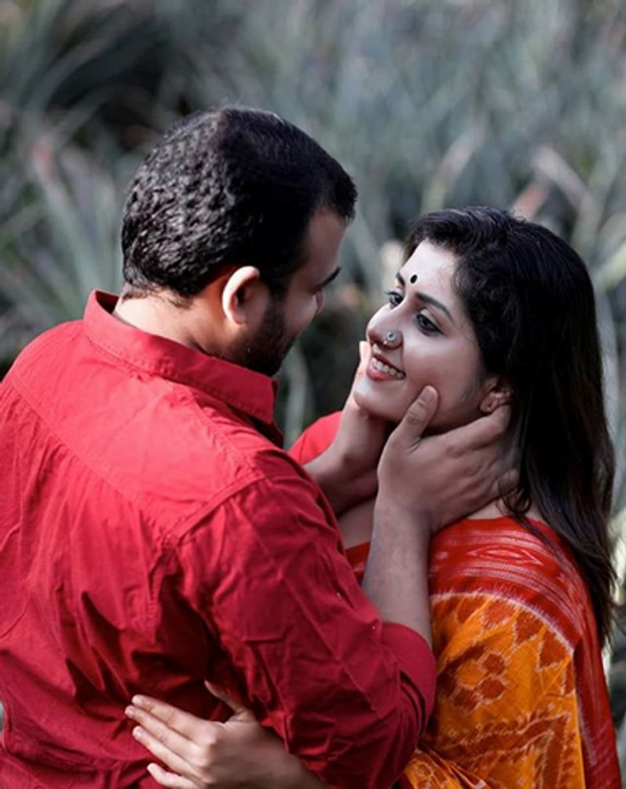 <p>ലോഹിതദാസിന്റെ ചക്കരമുത്തിലൂടെയാണ് സരയൂ സിനിമയിലെത്തുന്നത്.</p> <p>ലോഹിതദാസിന്റെ ചക്കരമുത്തിലൂടെയാണ് സരയൂ സിനിമയിലെത്തുന്നത്.</p>